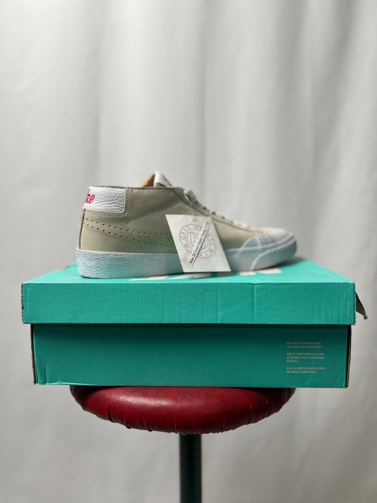 Nike Nike SB Zoom Blazer Mid Chukka XT QS "Ishod Wair" Size US 10 / EU 43 - 3 Thumbnail