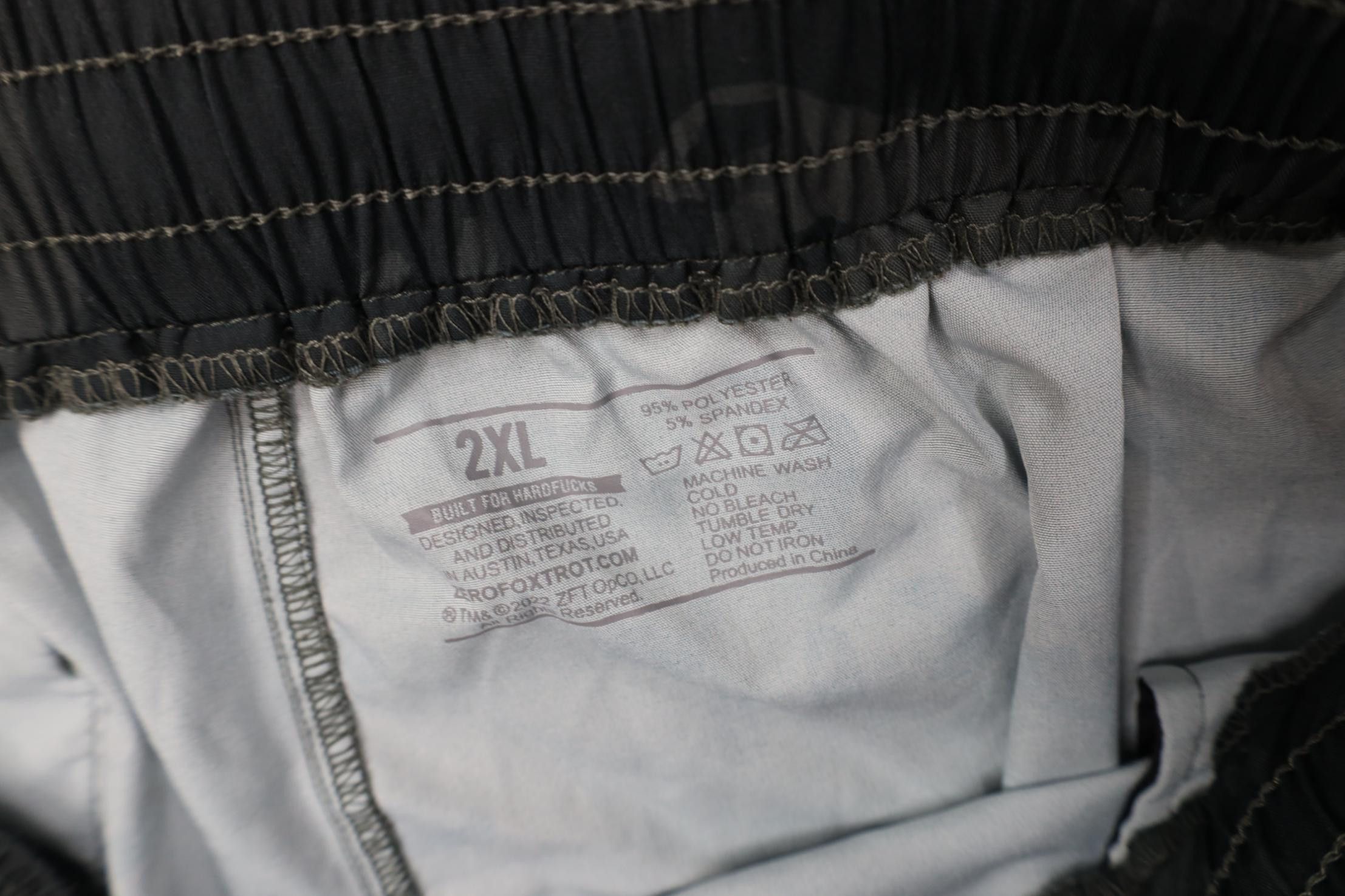 Vintage Zero Foxtrot Above Knee Skull Camouflage Running Gym Shorts Size US 38 / EU 54 - 7 Thumbnail