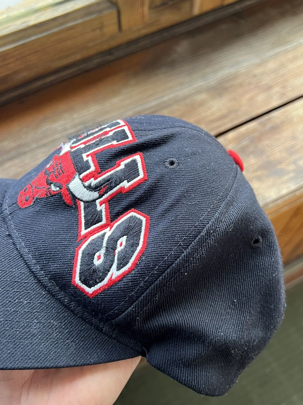 NBA Vintage Chicago Bulls 33 Starter NBA Cap Hat Lakers Bills Size ONE SIZE - 5 Thumbnail