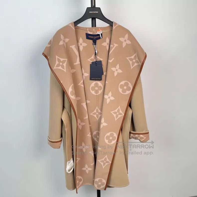 Louis Vuitton Louis Vuitton Double-faced cashmere patterned hooded coat Size M / US 6-8 / IT 42-44 - 1 Thumbnail