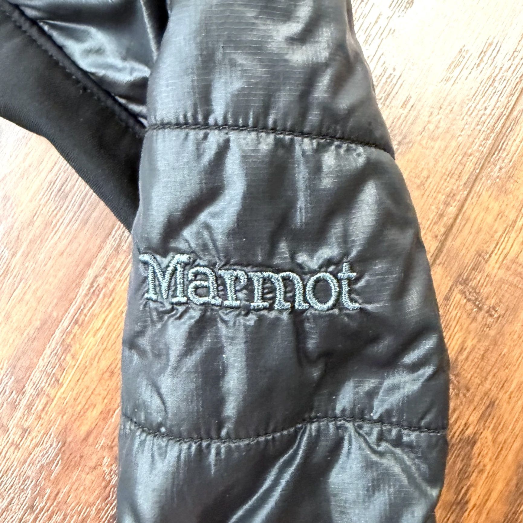 Marmot Marmot Womens Jacket S Black Down Puffer Hooded Full Zip 700 Fill Lightweight Casual Travel Size S / US 4 / IT 40 - 5 Thumbnail