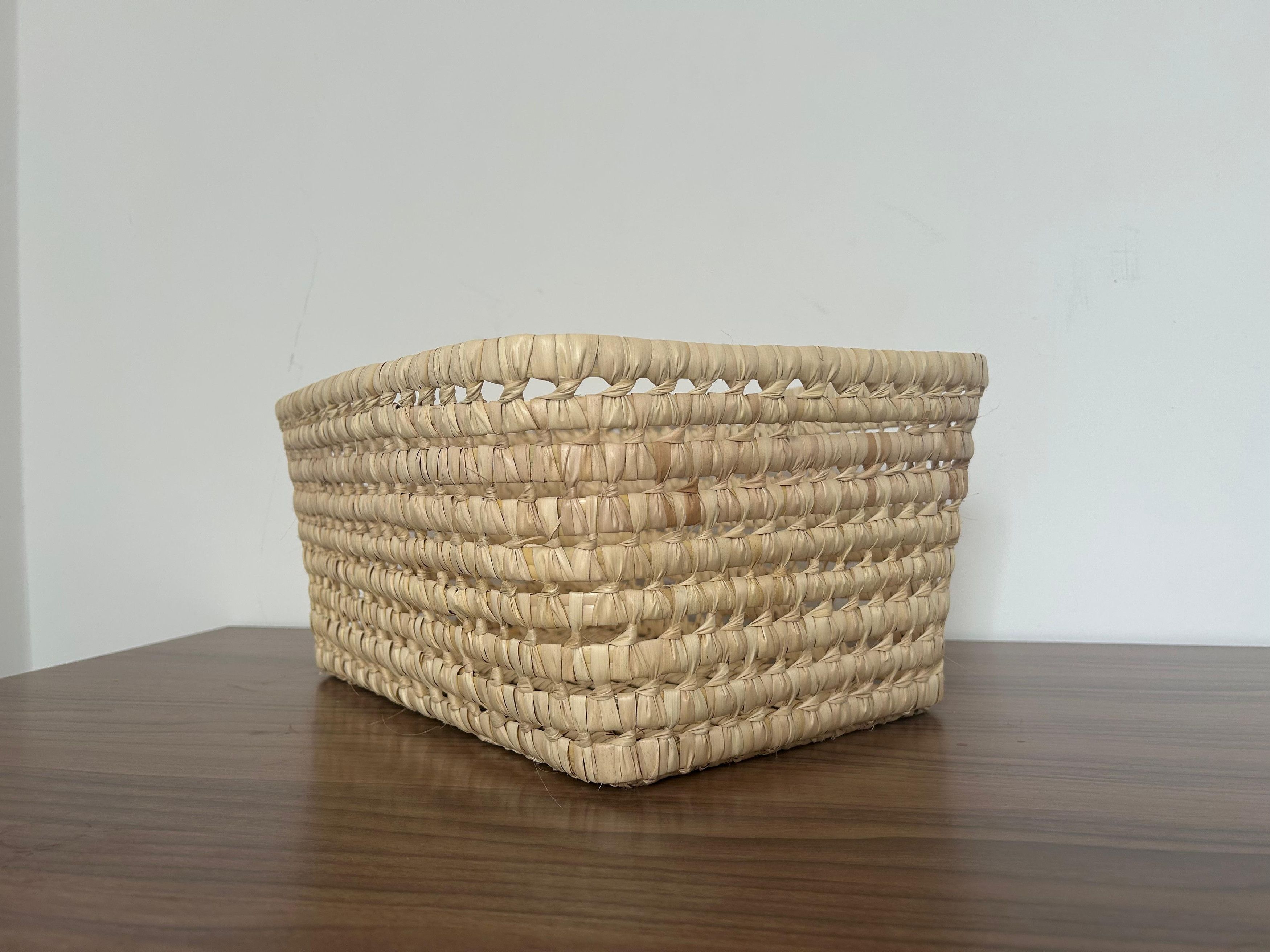 Vintage Moroccan Natural Palm Leaf Basket Size ONE SIZE - 1 Thumbnail