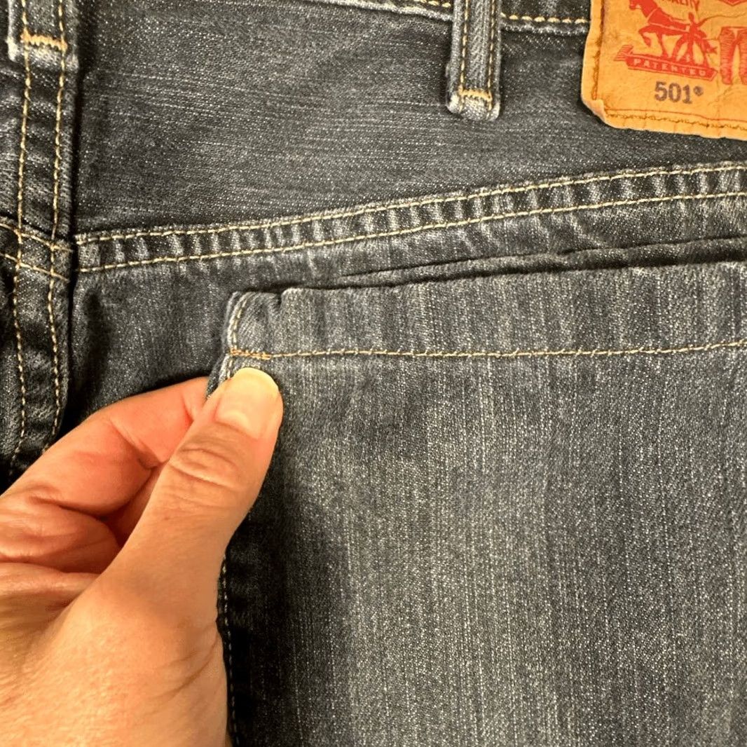 Levi's VINTAGE Levi’s 501 Jeans Mens 38 Blue Original Fit Buttonfly Denim Cotton Hemmed Straight Mens Size US 38 / EU 54 - 7 Thumbnail
