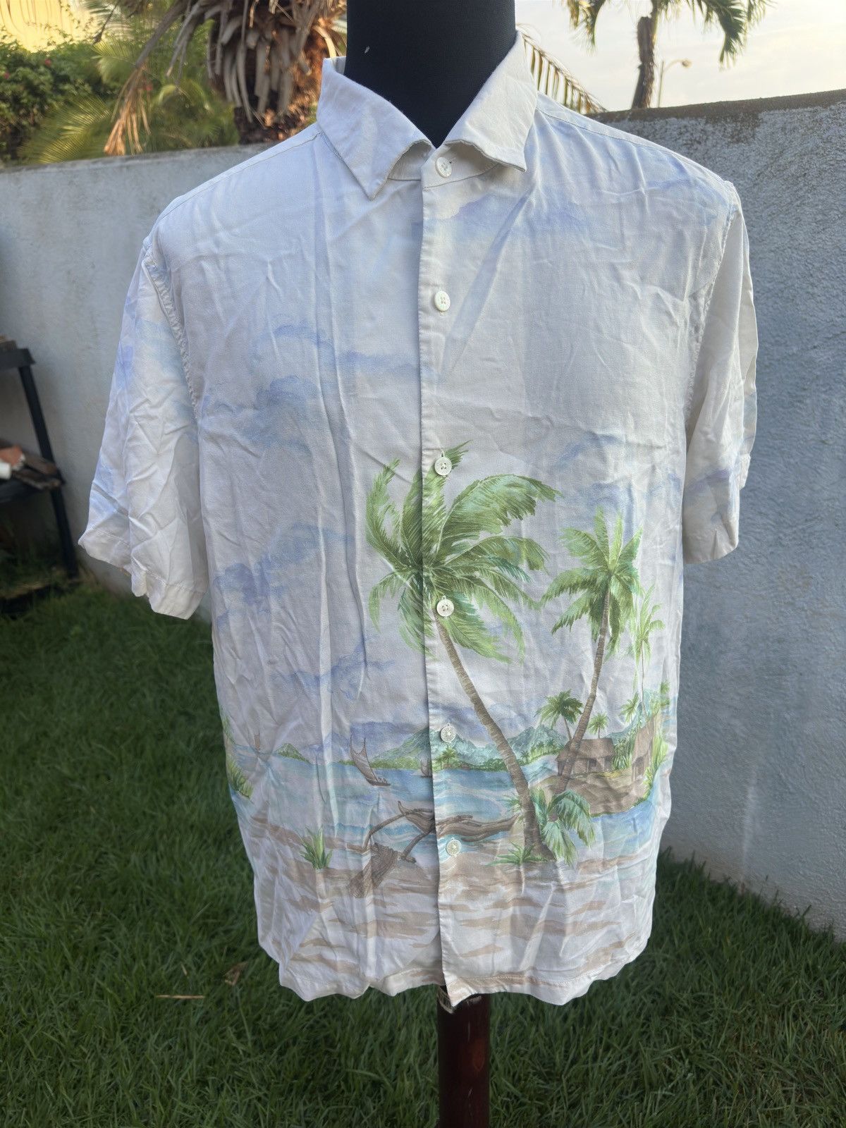 Tori Richard PreOwned Tori Richard Hawaiian Print Beige Men's L Size US L / EU 52-54 / 3 - 1 Thumbnail