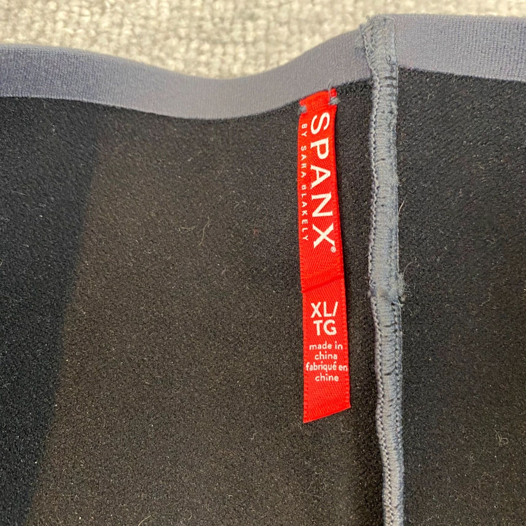 Spanx VINTAGE? No — Spanx Essential Leggings Womens XL Gray Capris High Waisted Workout Light FL1415 Size 40" / US 18 - 4 Thumbnail