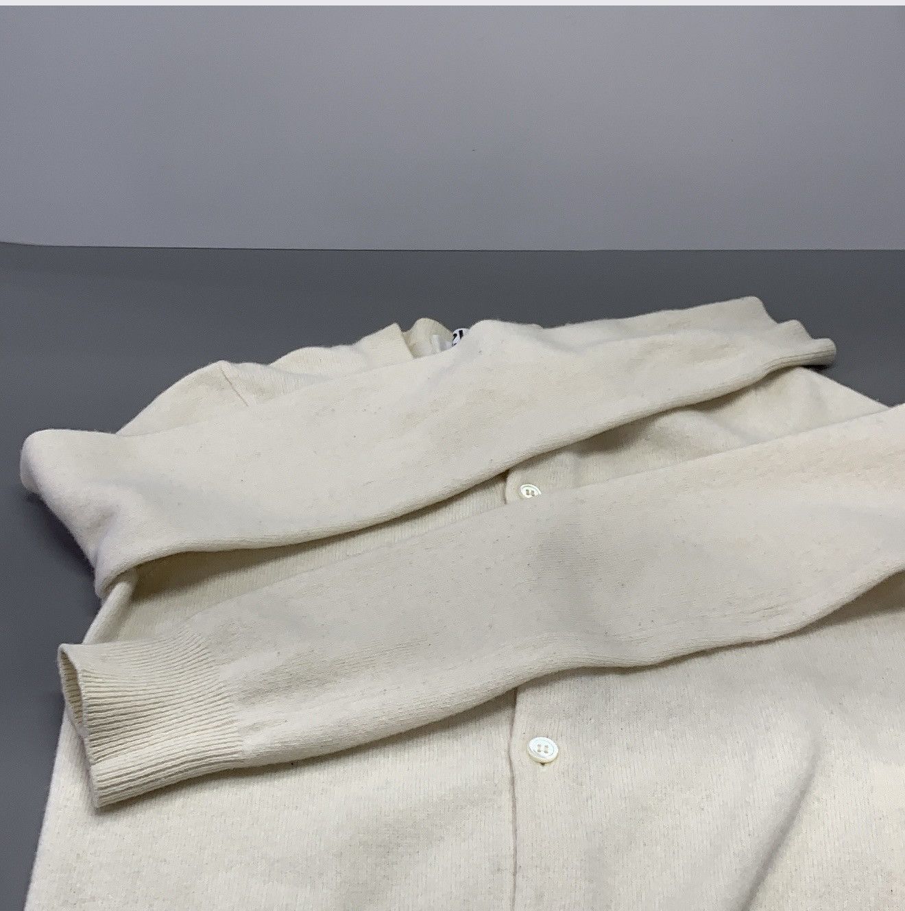 Comme des Garcons Comme des Garçons Play White Knit Cardigan for Women 0079 Size M / US 6-8 / IT 42-44 - 7 Thumbnail