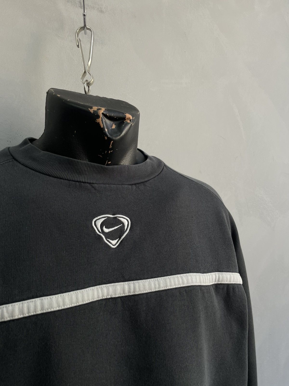 Nike Nike retro casual centr logo mini swoosh washed sweatshirt Size US M / EU 48-50 / 2 - 3 Thumbnail