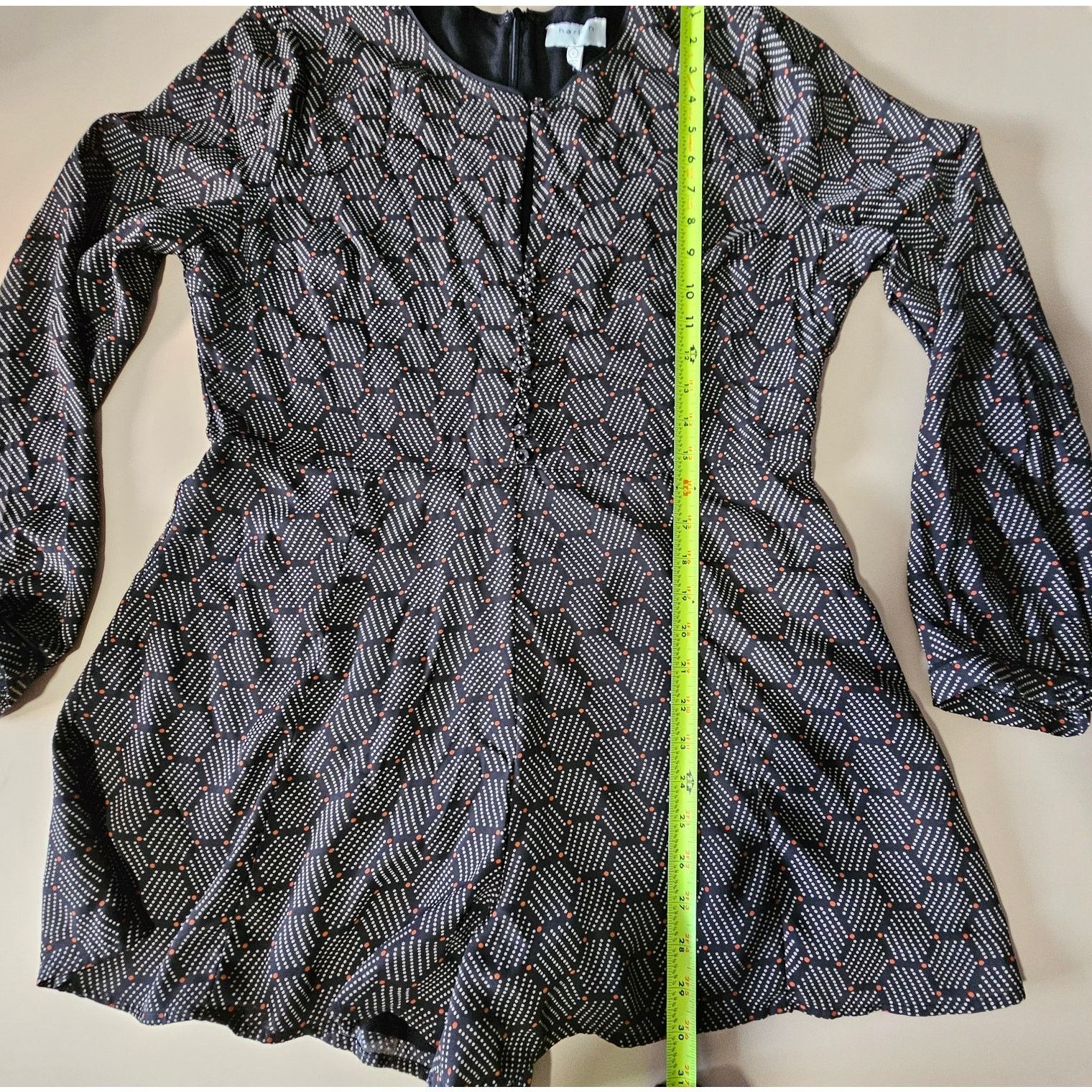 Anthropologie Anthropologie harlyn Honeycomb Long Sleeve Shorts Romper L Size 32" / US 10 / IT 46 - 12 Thumbnail