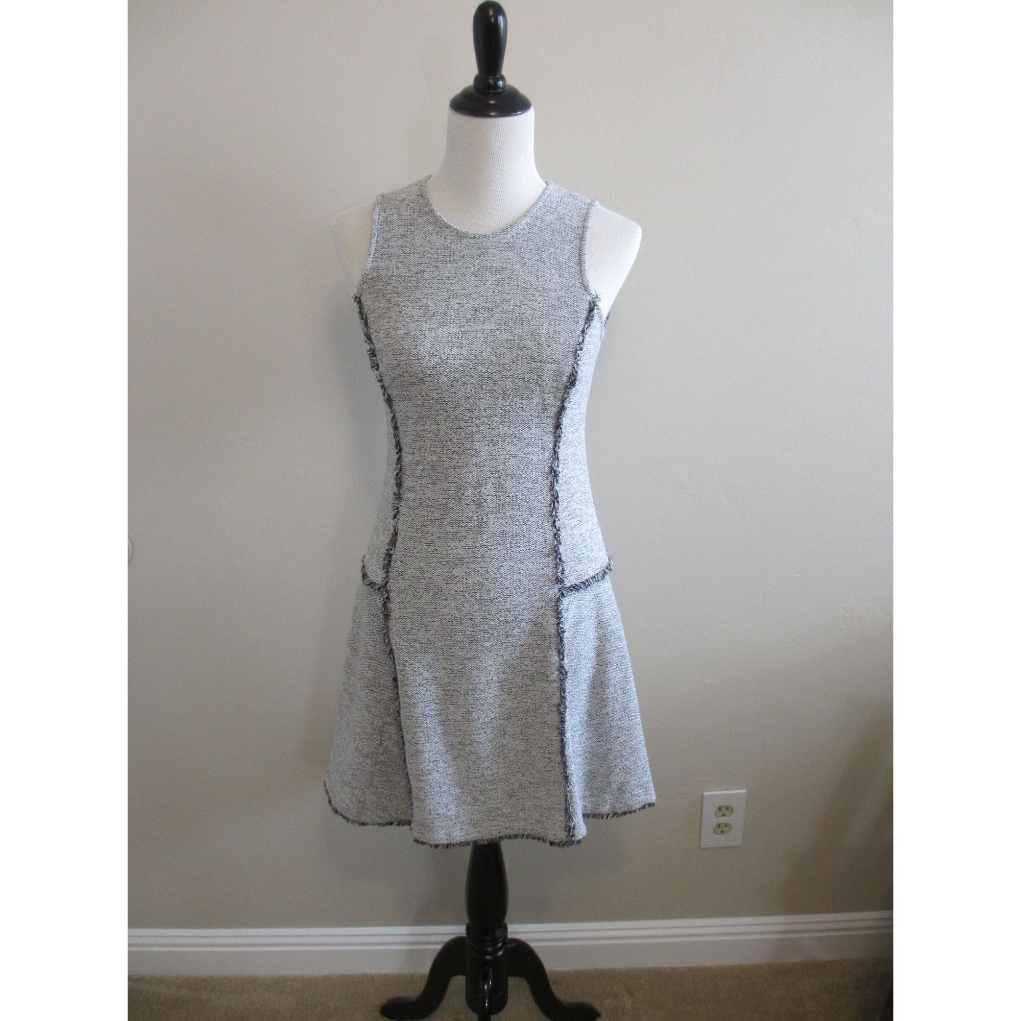 Ellen Tracy ELLEN TRACY GREY TWEED STYLE DRESS SLEEVELESS PETITE SMALL Size S / US 4 / IT 40 - 1 Thumbnail