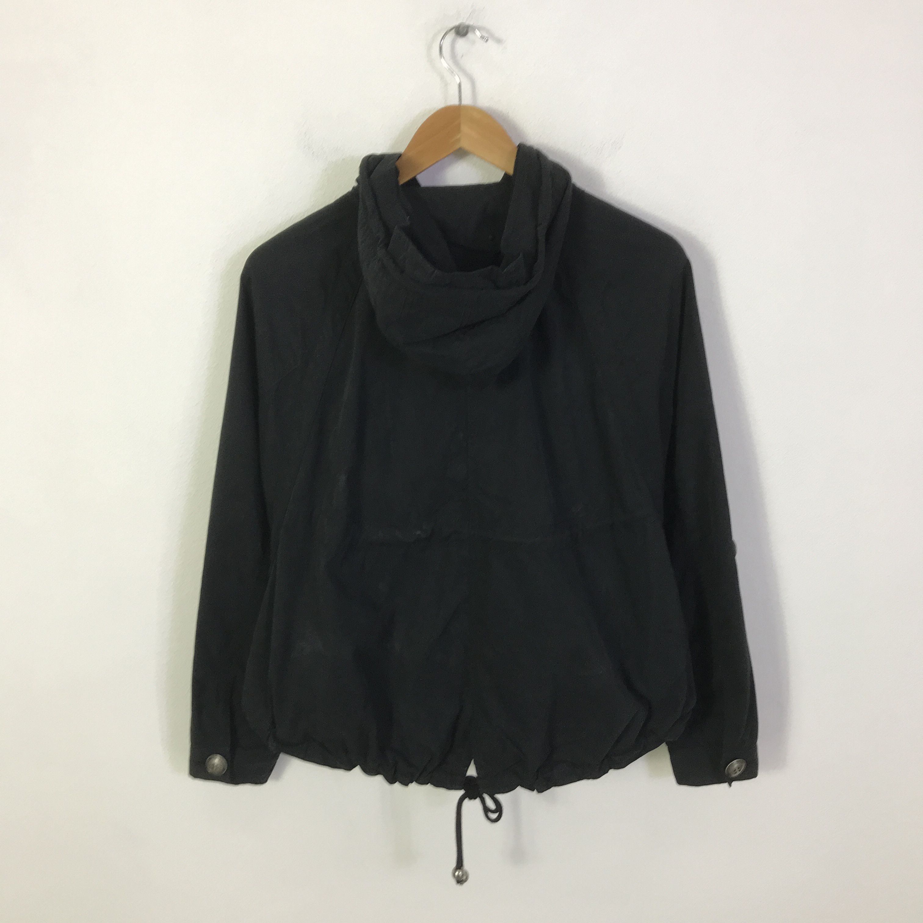 Burberry Burberry Cropped design jacket K88B12 Size US M / EU 48-50 / 2 - 3 Thumbnail