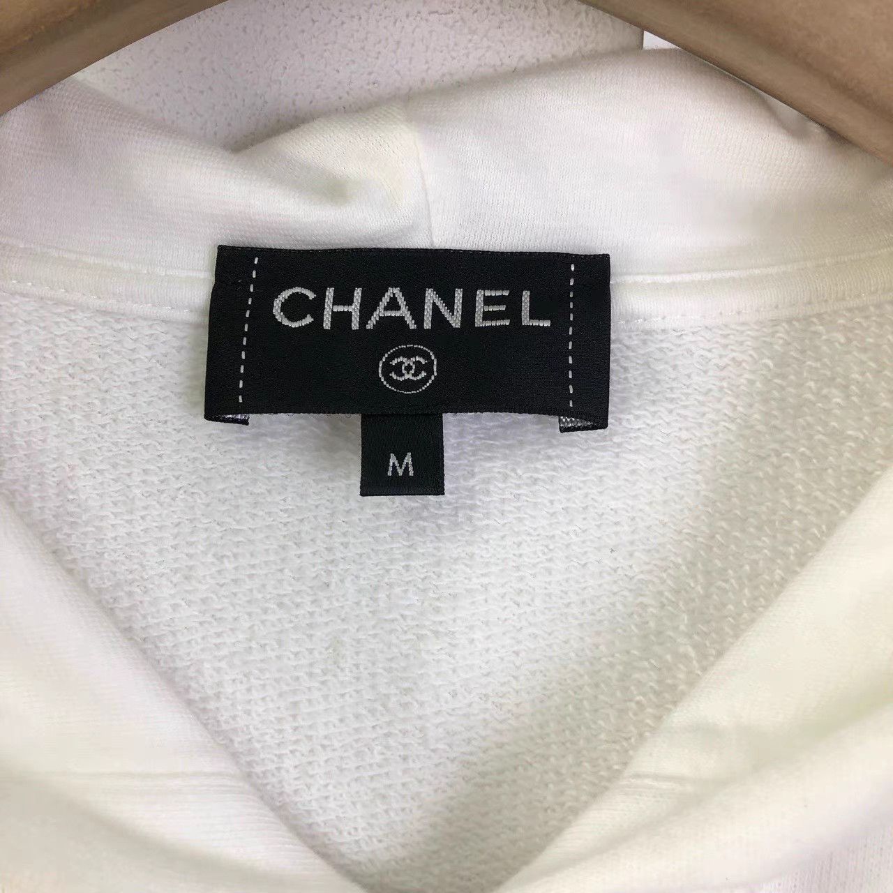 Chanel Chanel White Graffiti Sweatshirt Jacket K12 Size M / US 6-8 / IT 42-44 - 4 Thumbnail