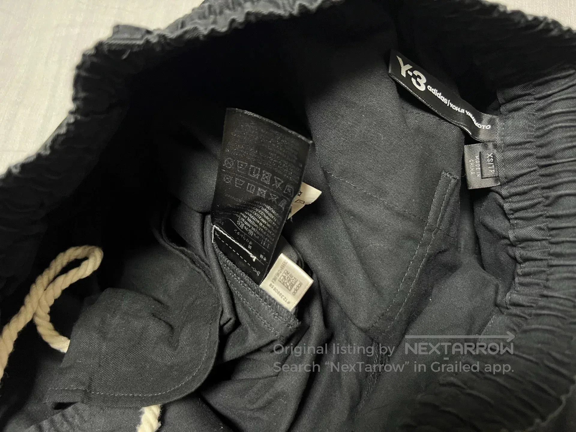 Y-3 Y-3 Black Men's Shorts for Sale. Size US 26 / EU 42 - 9 Thumbnail