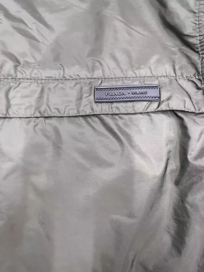 Prada Prada Classic Logo Jacket in Excellent Condition -2505 Size US XL / EU 56 / 4 - 3 Thumbnail
