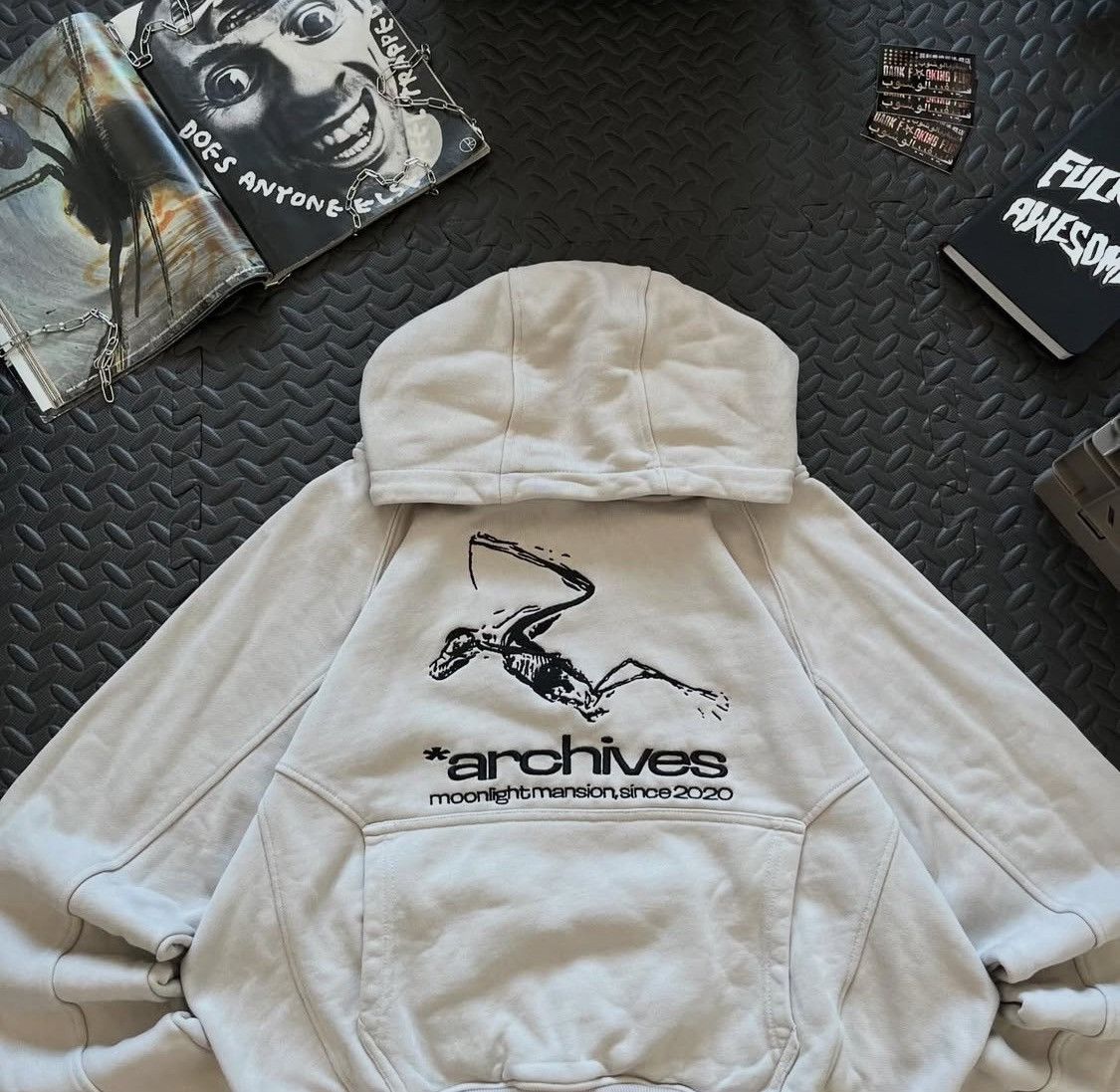 Other y2k hoodie m’mansion Size US M / EU 48-50 / 2 - 3 Thumbnail