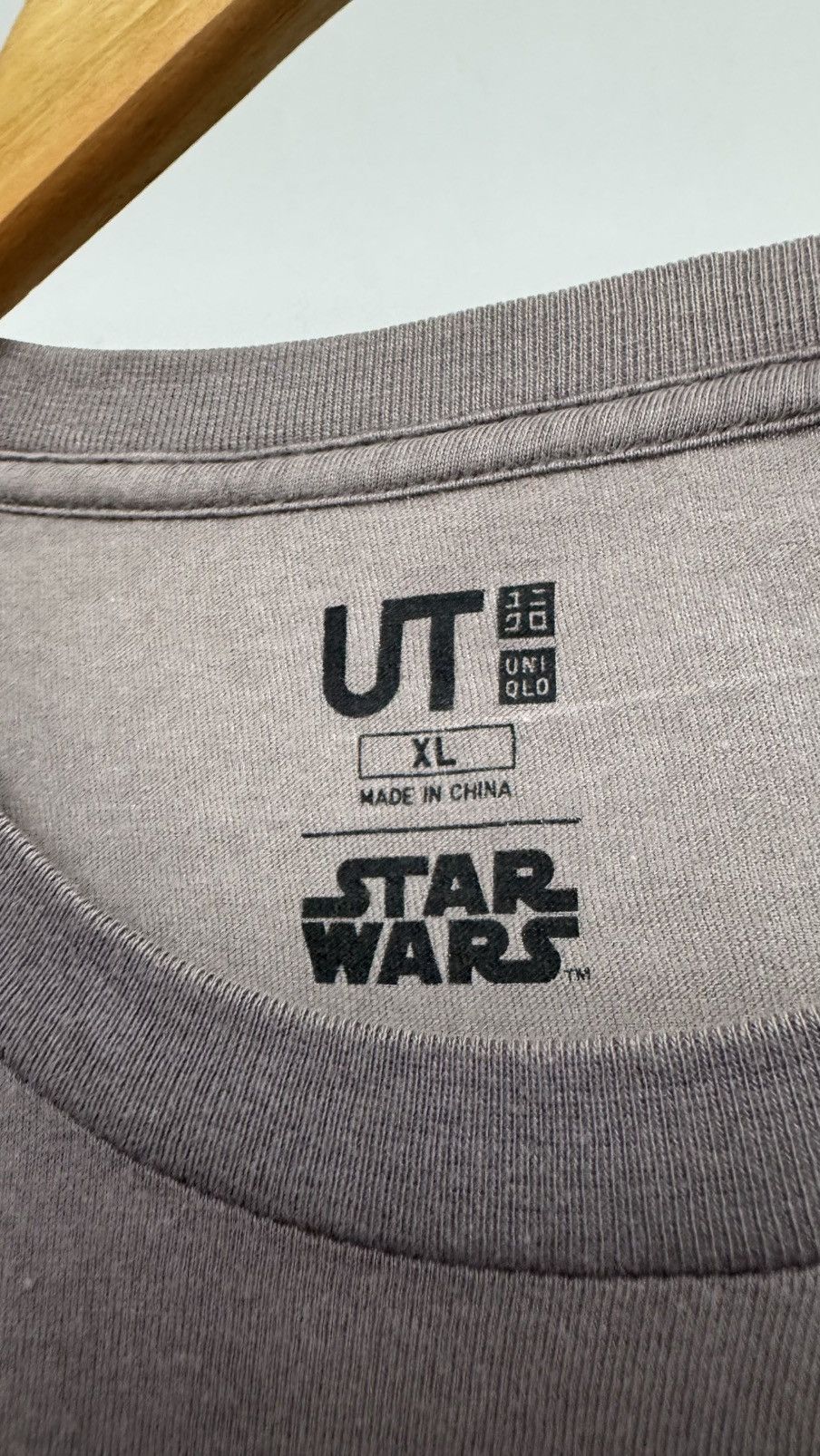 Uniqlo Dark Vader star wars uniqlo Size US XL / EU 56 / 4 - 2 Thumbnail
