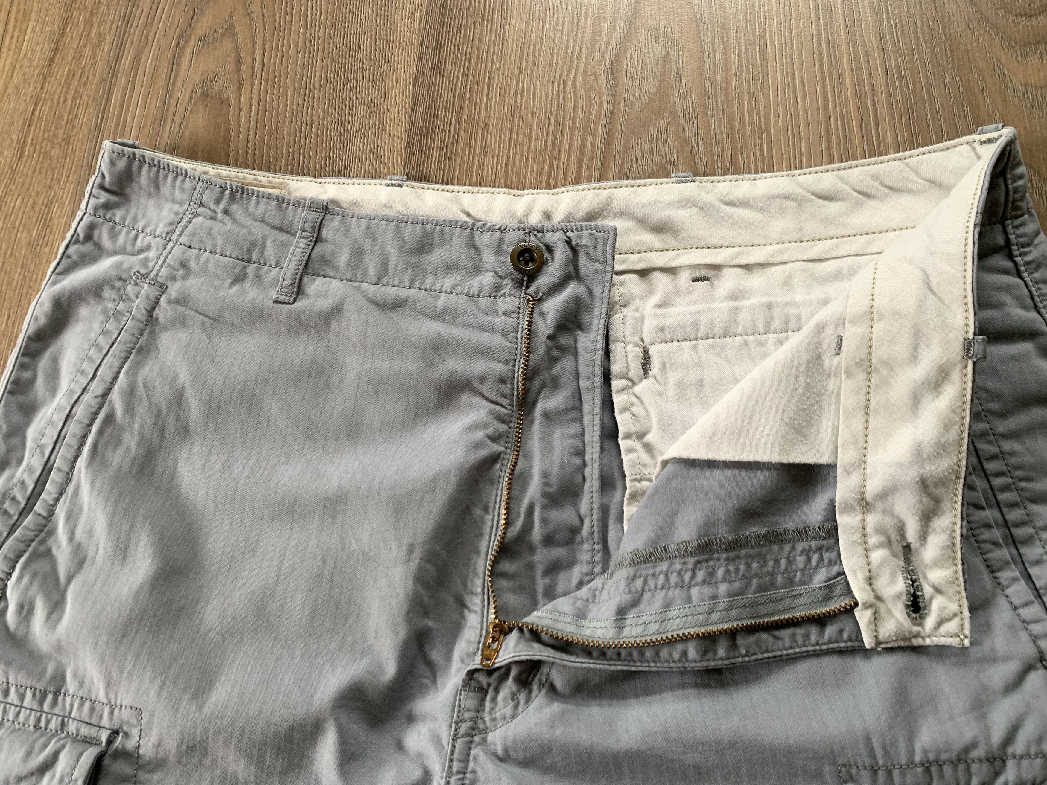 Levi's Levis Light Blue Cargo Shorts Size US 36 / EU 52 - 5 Thumbnail