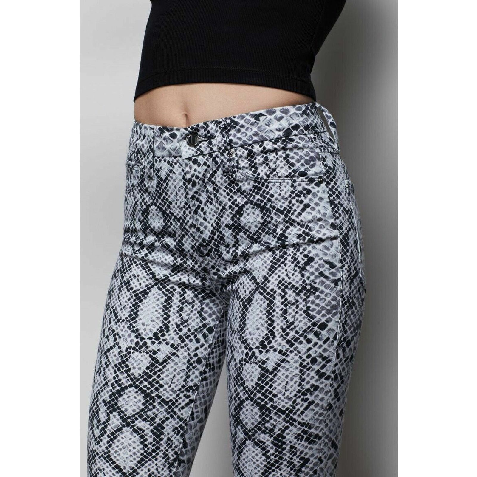 Good American GOOD AMERICAN Good Waist Snake Print High Rise Skinny Jeans Size 26" / US 2 / IT 38 - 2 Thumbnail