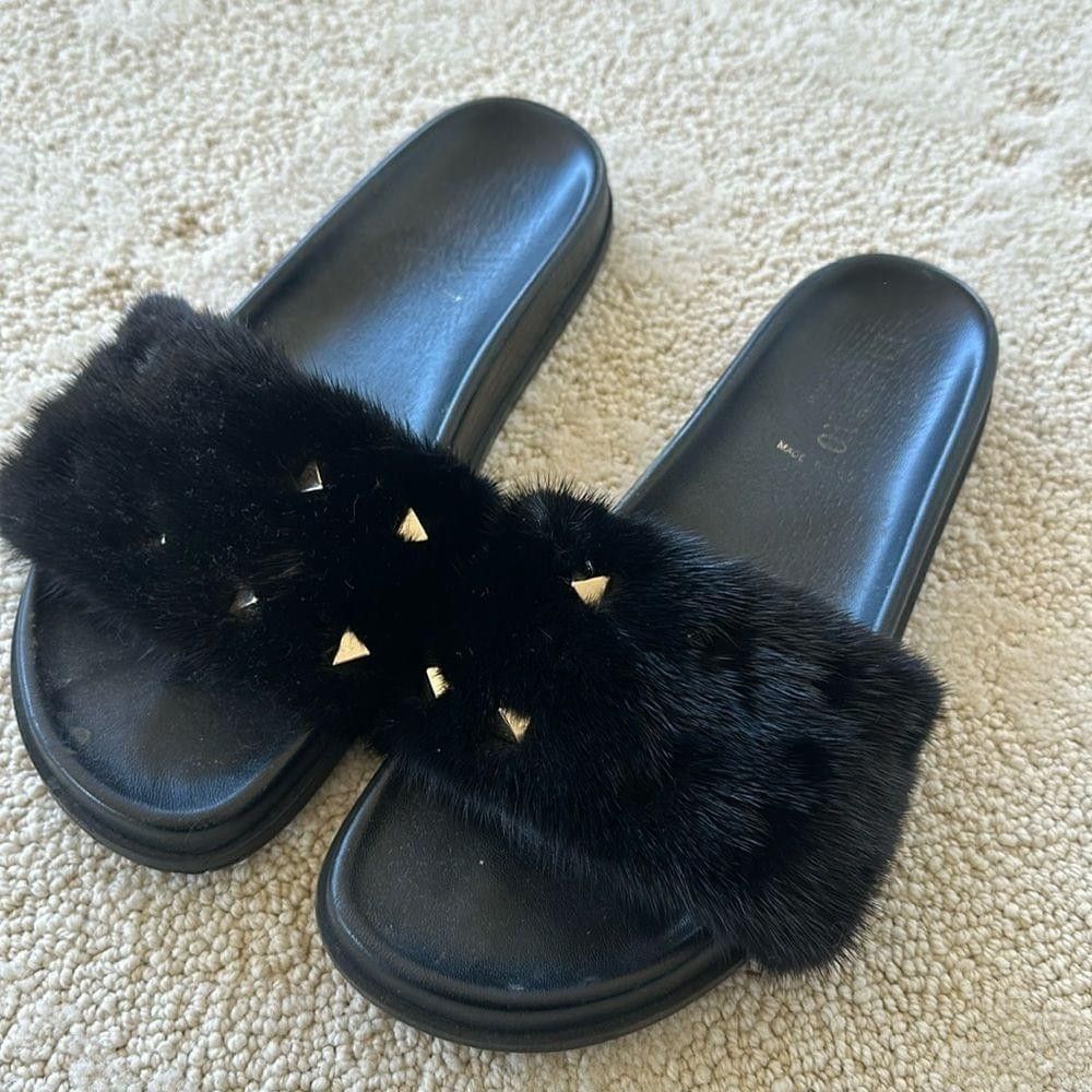 Valentino Valentino Garavani Rockstud Mink Fur Slide Sandal Size 9 Size US 9 / IT 39 - 5 Thumbnail
