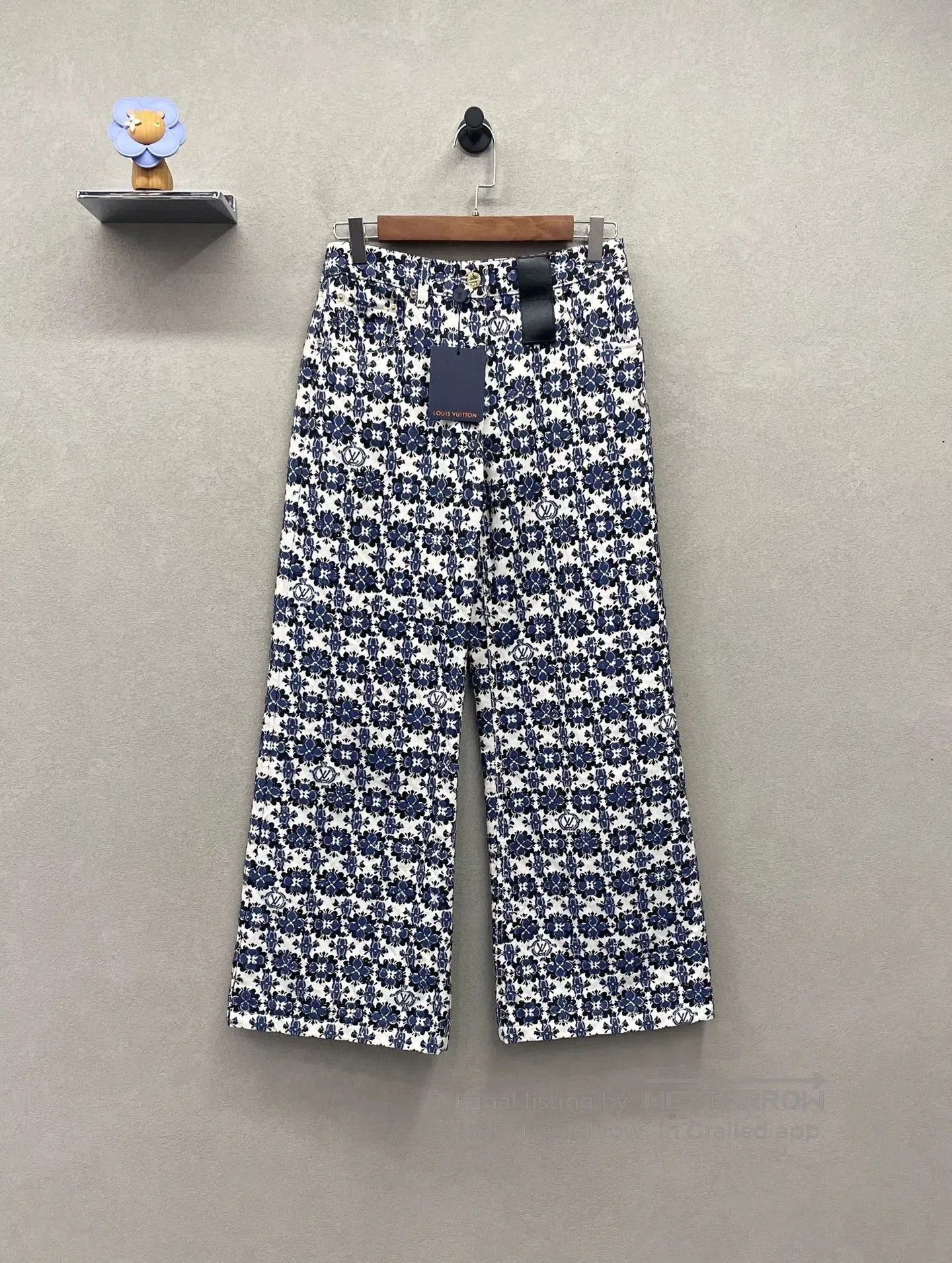 Louis Vuitton LV Blue Floral Print Jeans. Size 35" - 1 Thumbnail