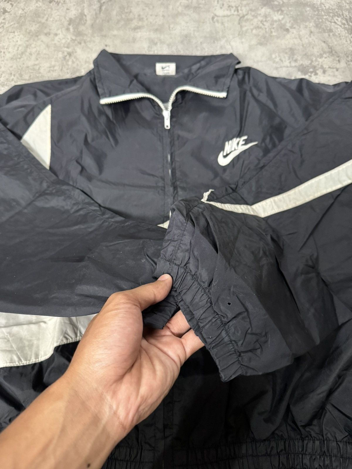 Nike VINTAGE 90’S NIKE BIG SWOOSH WOVEN JACKET Size US XL / EU 56 / 4 - 4 Thumbnail