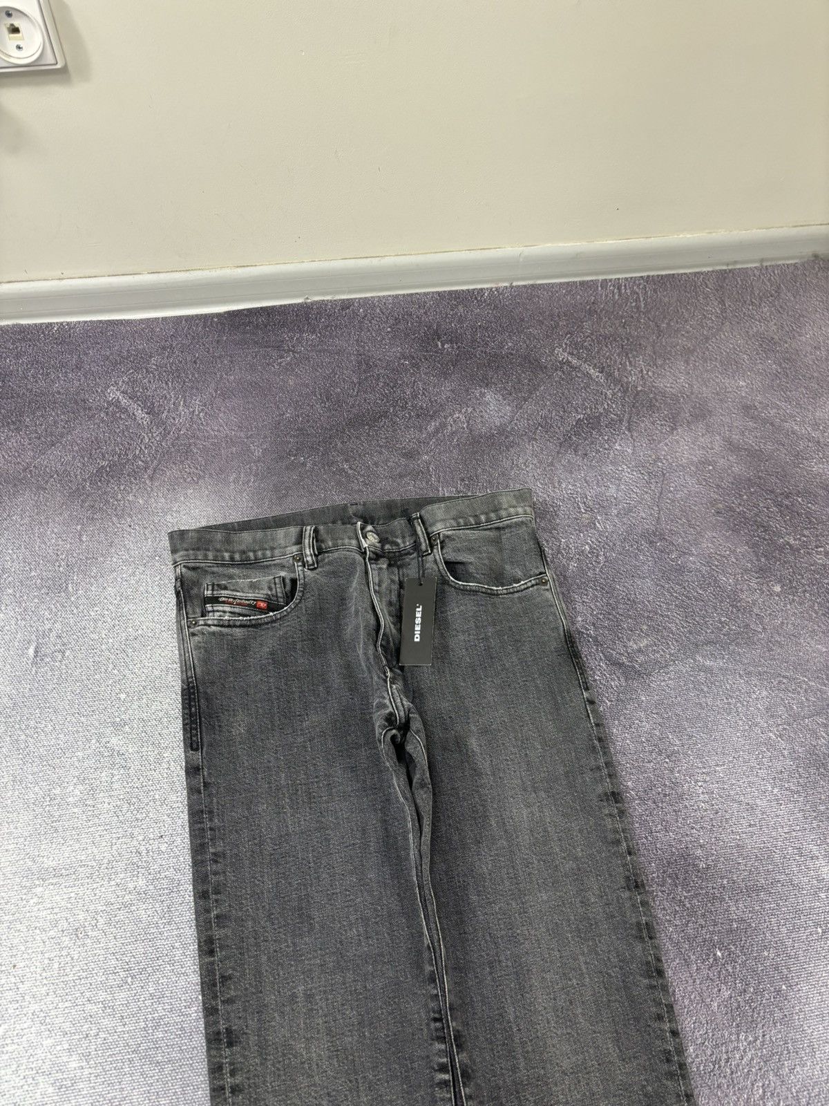 Diesel Diesel Prototype NWT Men’s Gray Skinny Tapered Denim Jeans Size US 32 / EU 48 - 4 Thumbnail