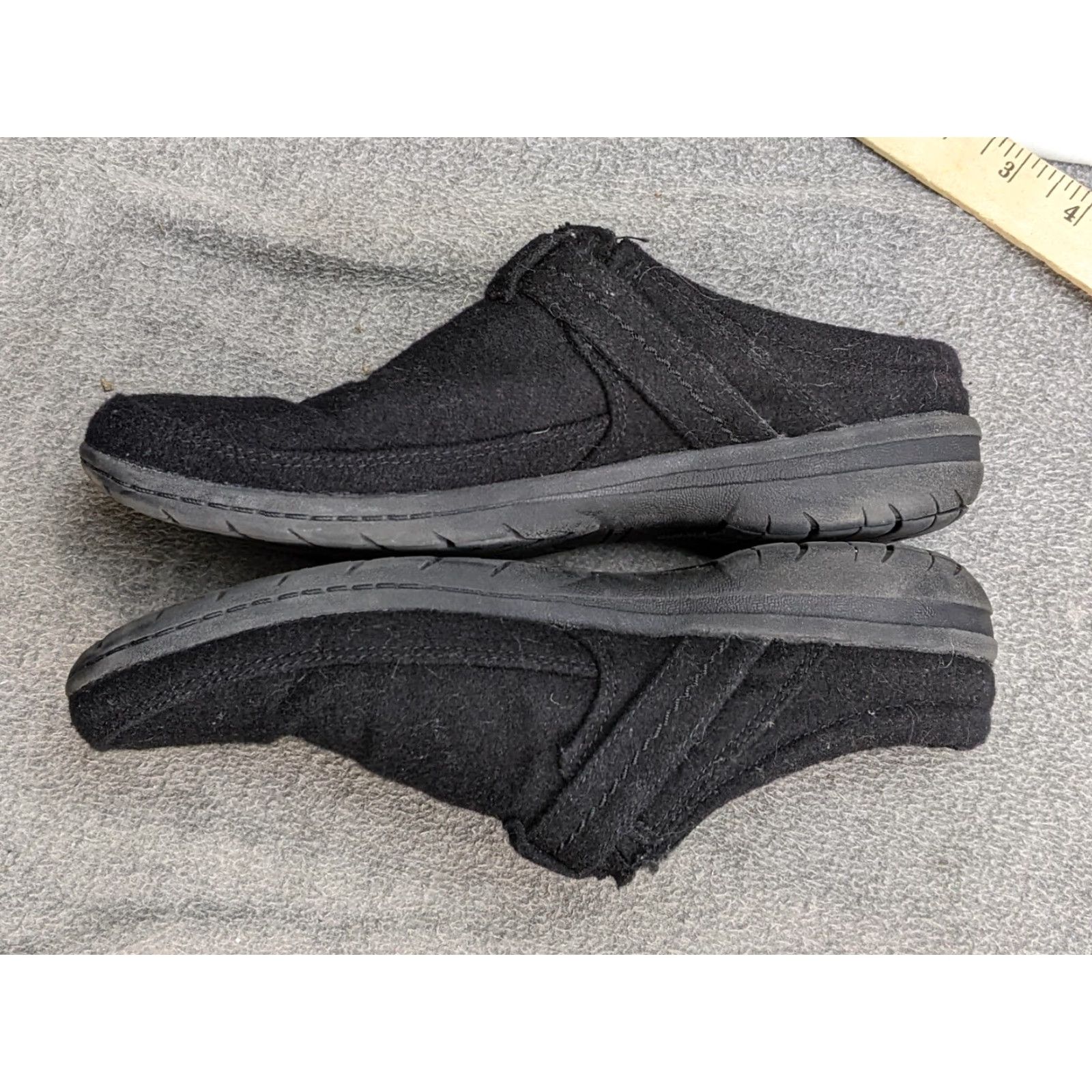 Merrell Merrell Womens Slip-On Slipper Black Fabric Buckle 8 M Fleece Indoor Outdoor J95298 Size M / US 6-8 / IT 42-44 - 6 Thumbnail