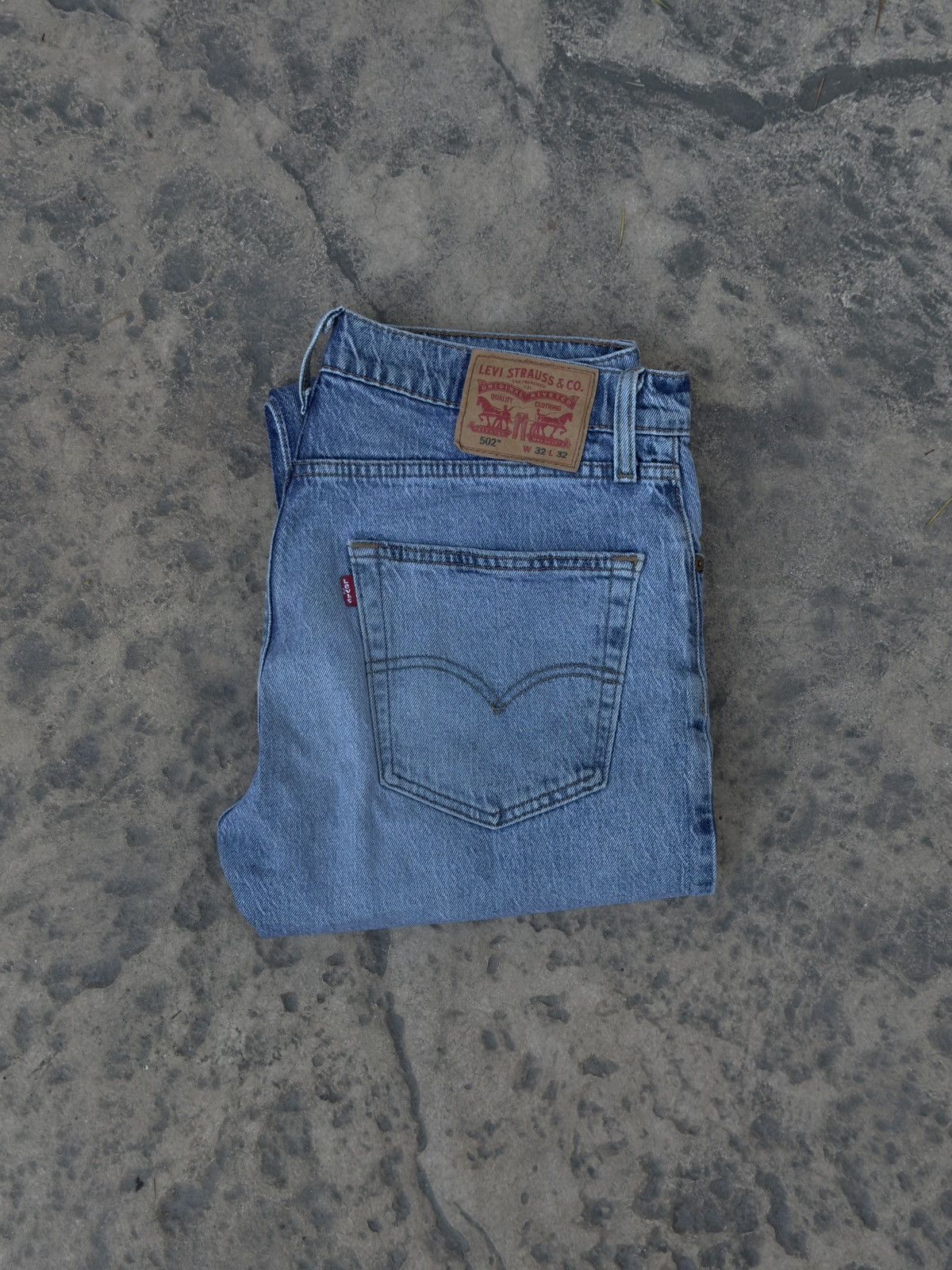 Levi's Levi’s 502 Light Wash Jean Size US 32 / EU 48 - 1 Thumbnail