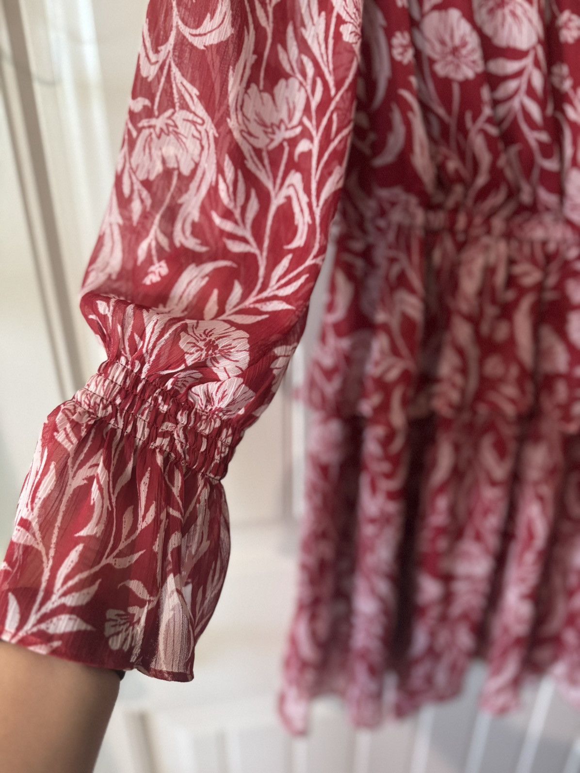 Lauren Conrad LAUREN CONRAD Red/Cream Floral Wrap Dress, Belted Size S / US 4 / IT 40 - 9 Thumbnail