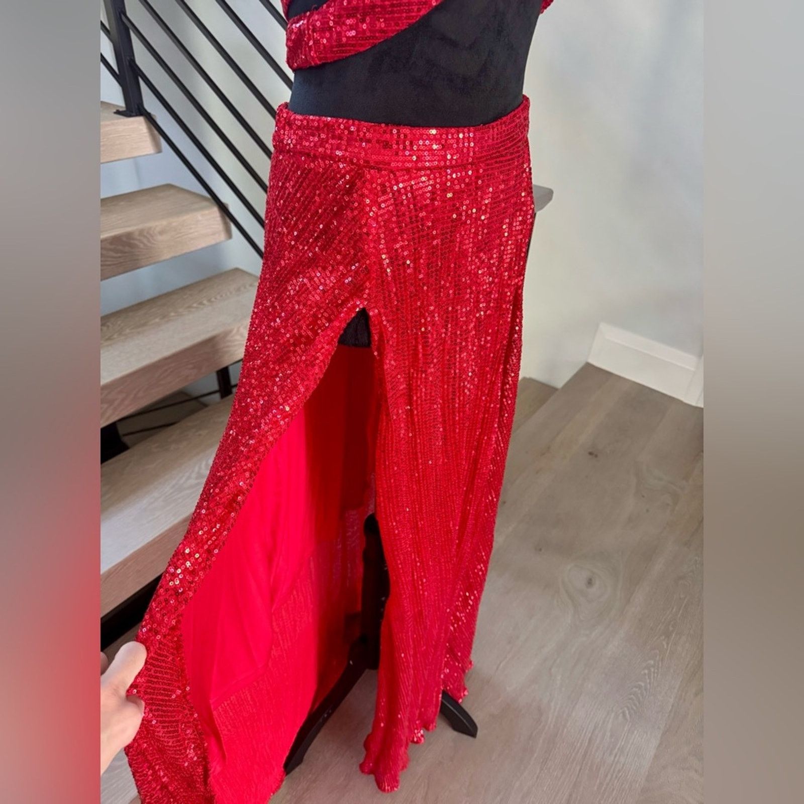 Other New Abyss by Abby Dazzling Red Backless Evening Gown size XS Size XS / US 0-2 / IT 36-38 - 7 Thumbnail