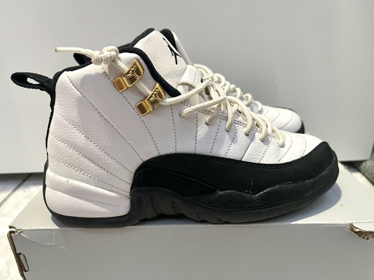 Jordan Brand × Nike × Vintage Jordan Retro 12’ Taxi 2013 Size US 5 / EU 37 - 2 Thumbnail