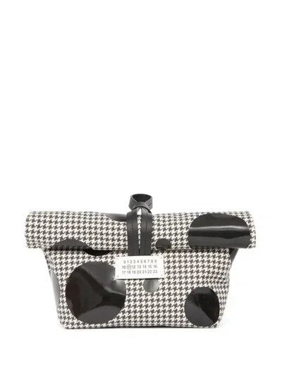 Maison Margiela oc11z1225 Size: OS /Paper Houndstooth Clutch Bag White/Black Size ONE SIZE - 1 Thumbnail