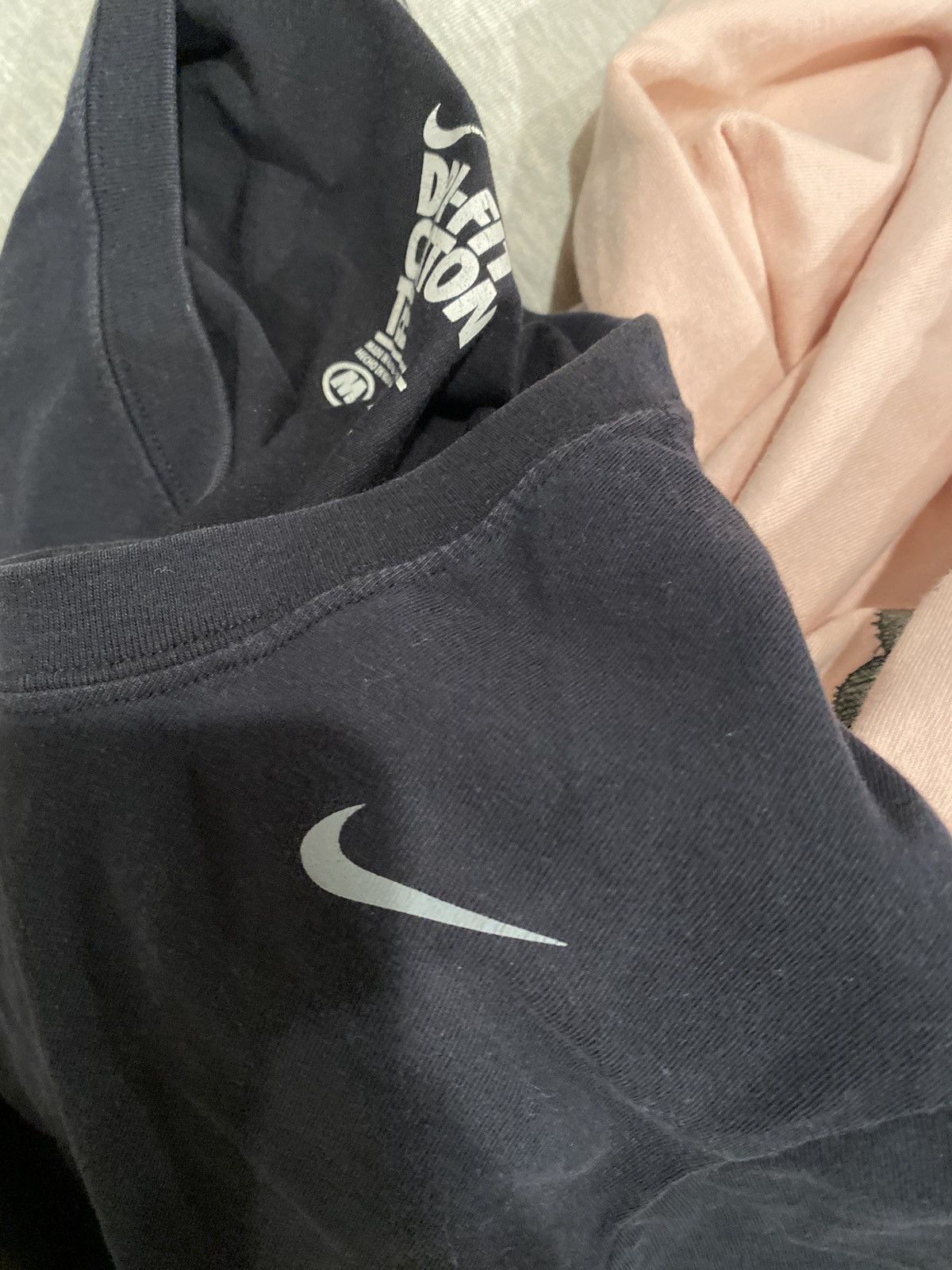 Nike Nike swoosh shirt Size US S / EU 44-46 / 1 - 5 Thumbnail