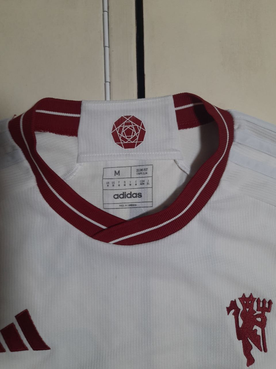 Adidas Adidas Manchester United Jersey 16 Amad 2023-2024 Size US M / EU 48-50 / 2 - 13 Thumbnail
