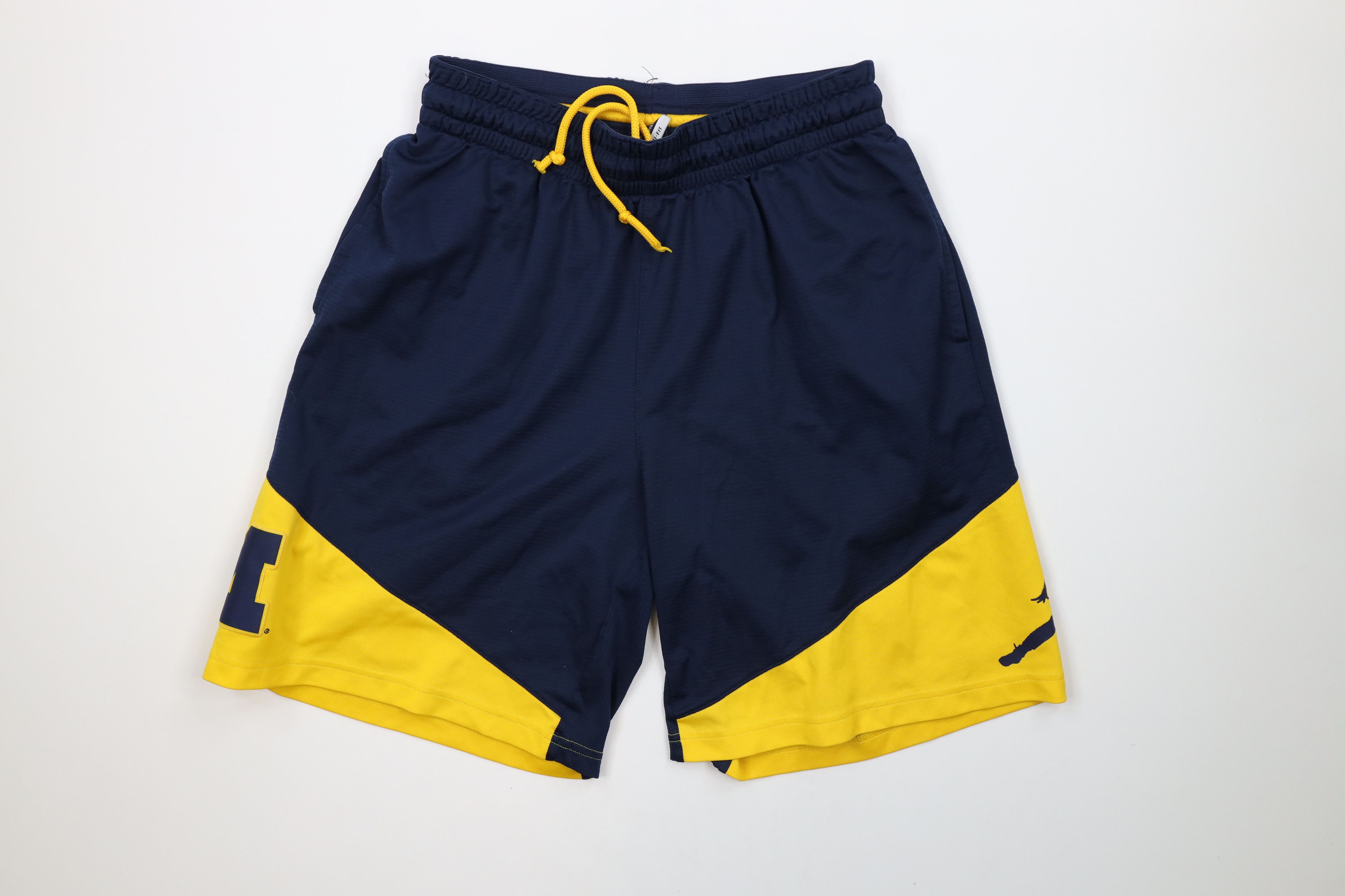 Nike × Vintage Nike Air Jordan University of Michigan Basketball Shorts Size US 34 / EU 50 - 4 Thumbnail