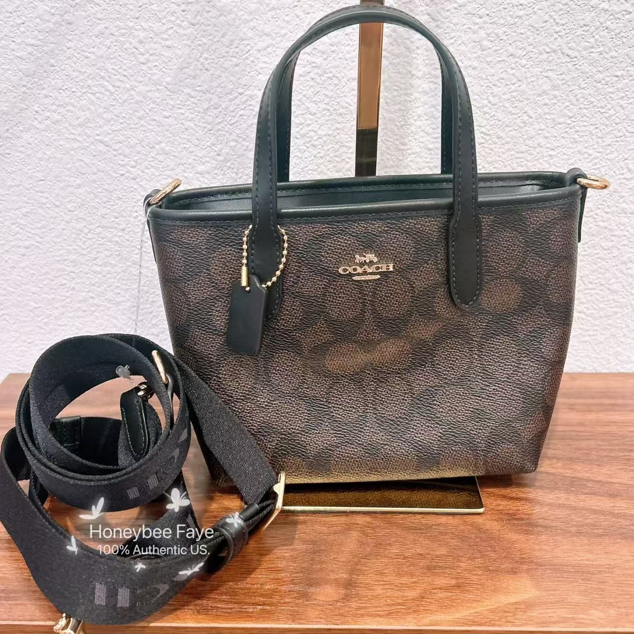 Coach NWT COACH City Mini Tote Bag In Signature Canvas CW032 Size ONE SIZE - 1 Thumbnail