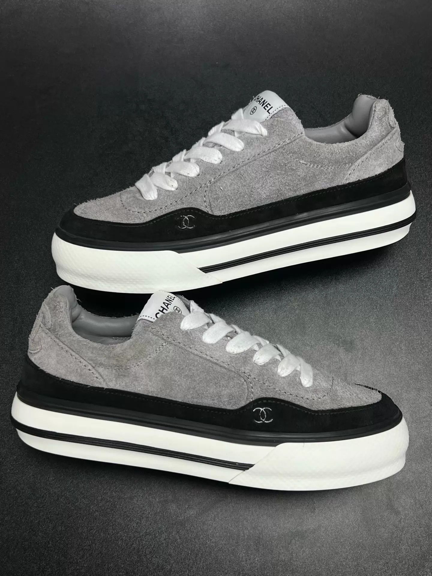 Chanel CHANEL Charcoal Black Platform Sneakers 40 Size US 7 / EU 40 - 5 Thumbnail