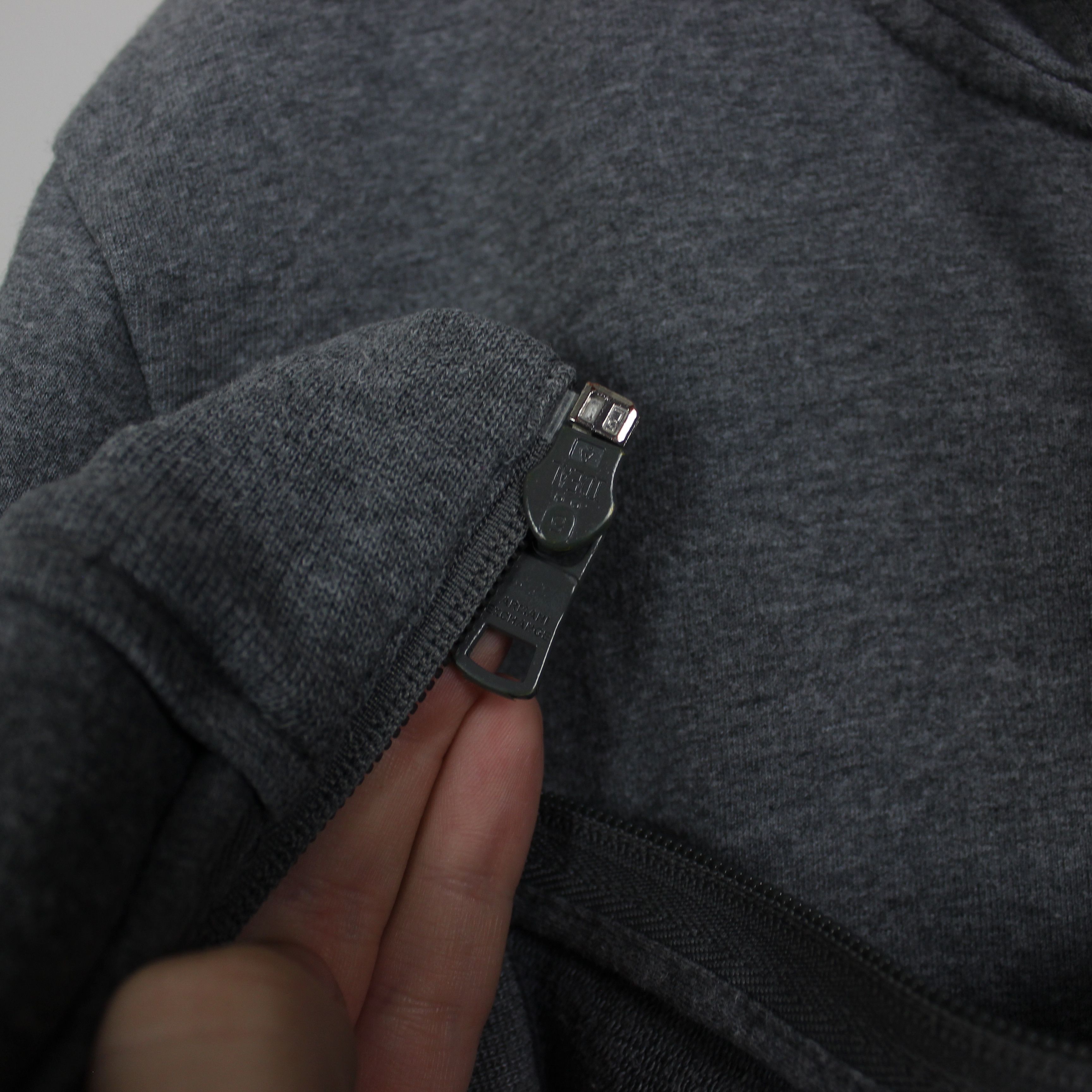 Armani Exchange Armani Exchange AX men full zip hoodie men XS gray Size US XS / EU 42 / 0 - 6 Thumbnail