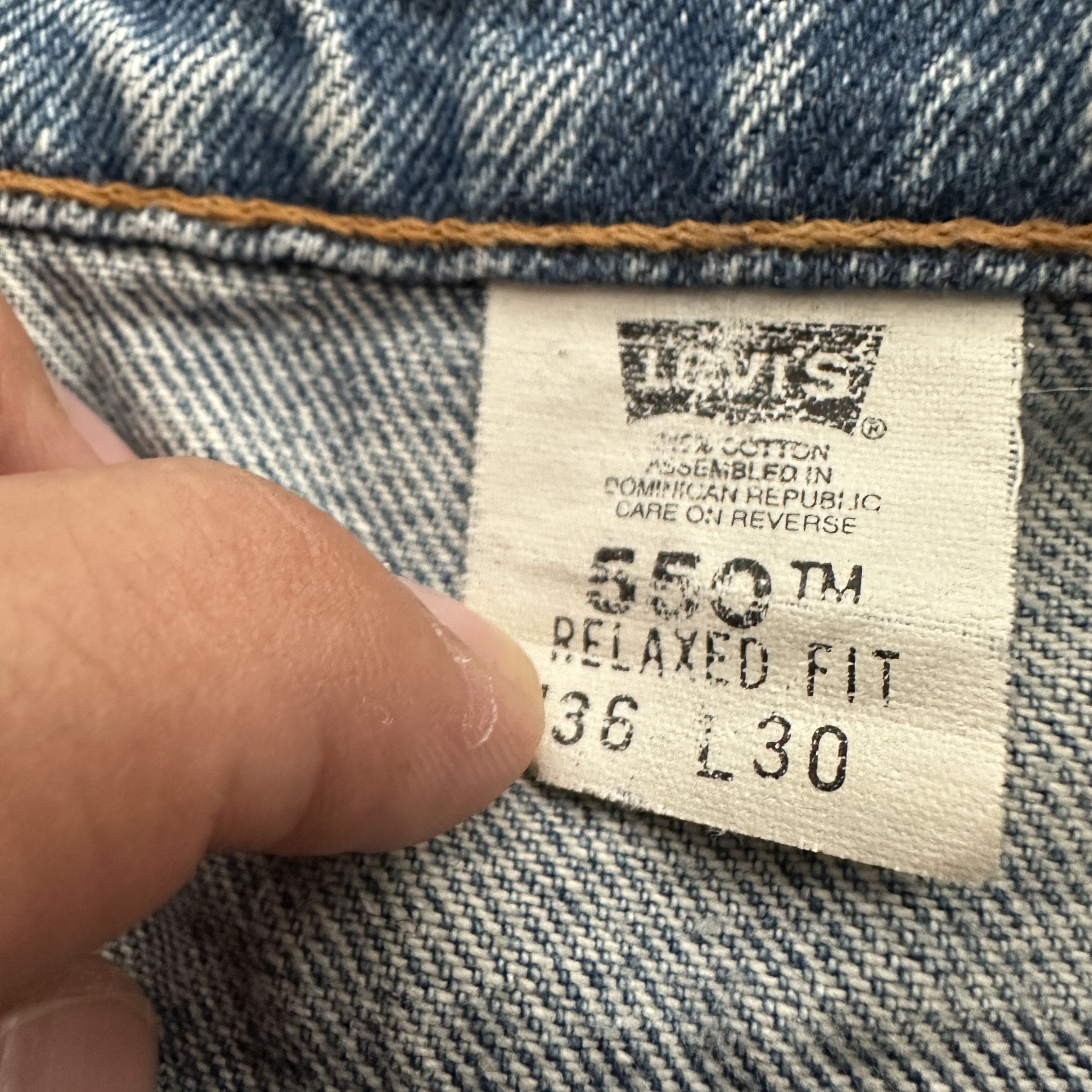 Levi's Vtg Levis 550 Jeans Mens 90s Relaxed Stonewash Denim Baggy Size US 36 / EU 52 - 10 Thumbnail