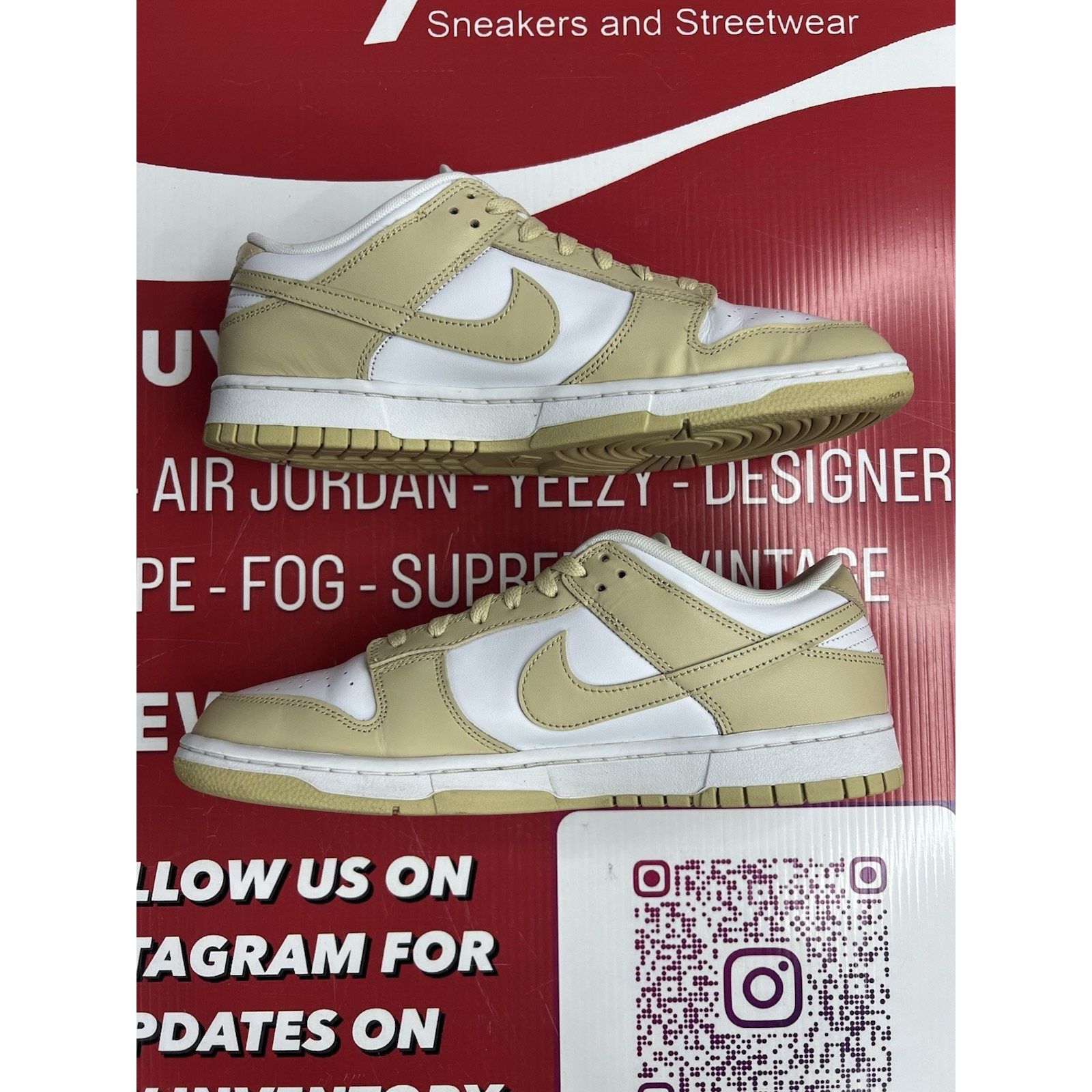 Nike Dunk Low Team Gold Size 11 (DV0833-100) Size US 11 / EU 44 - 3 Thumbnail