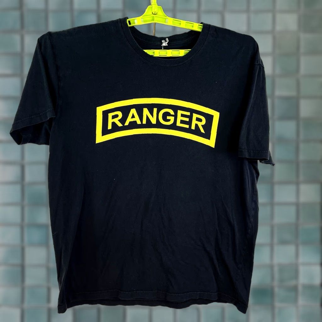 Vintage VINTAGE US Army Ranger DOD T-Shirt Mens Large Black Graphic Print Soldier Aquaman Crew Neck Short Sleeve Casual Size US L / EU 52-54 / 3 - 1 Thumbnail