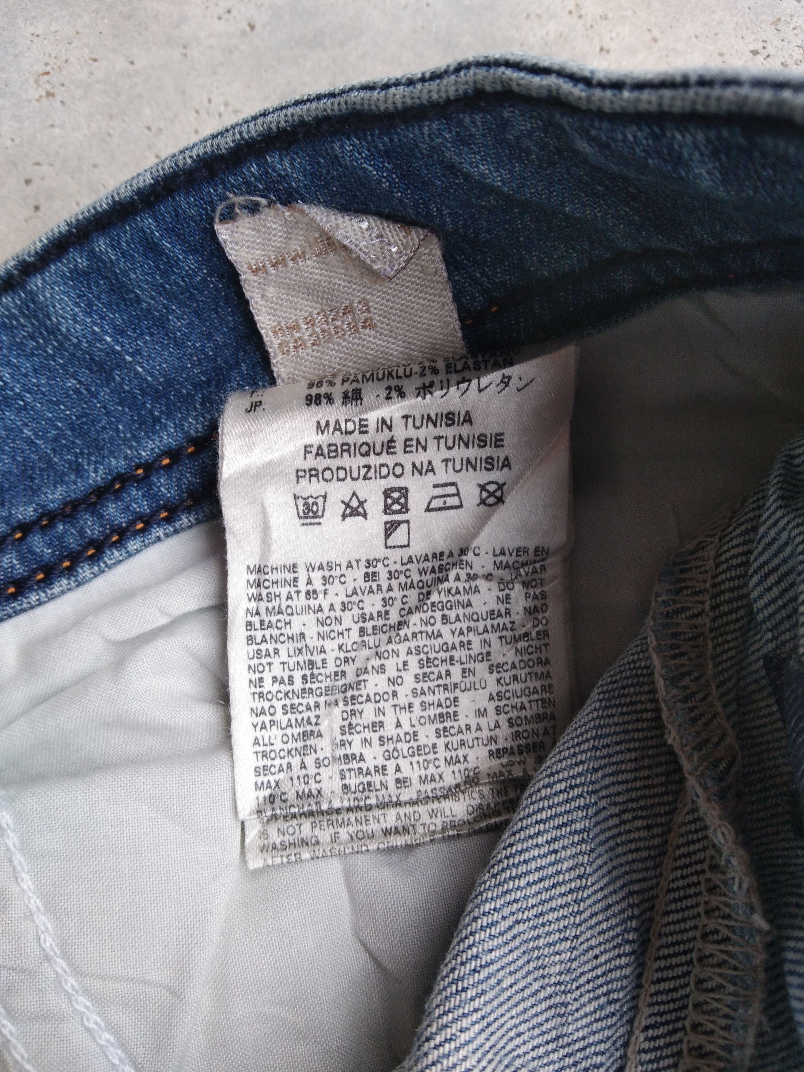 Diesel Vintage Diesel Distressed Jeans 30x33 Size US 30 / EU 46 - 10 Thumbnail
