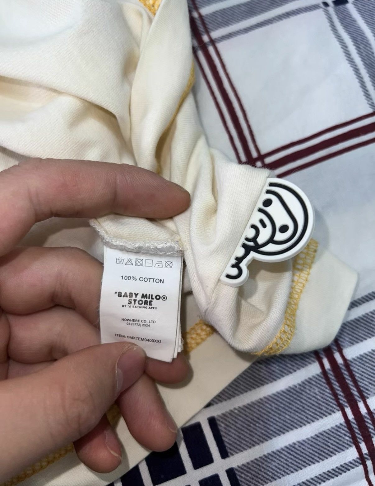Bape BAPE OG Nigo era, off-white short-sleeve tee Size US L / EU 52-54 / 3 - 6 Thumbnail