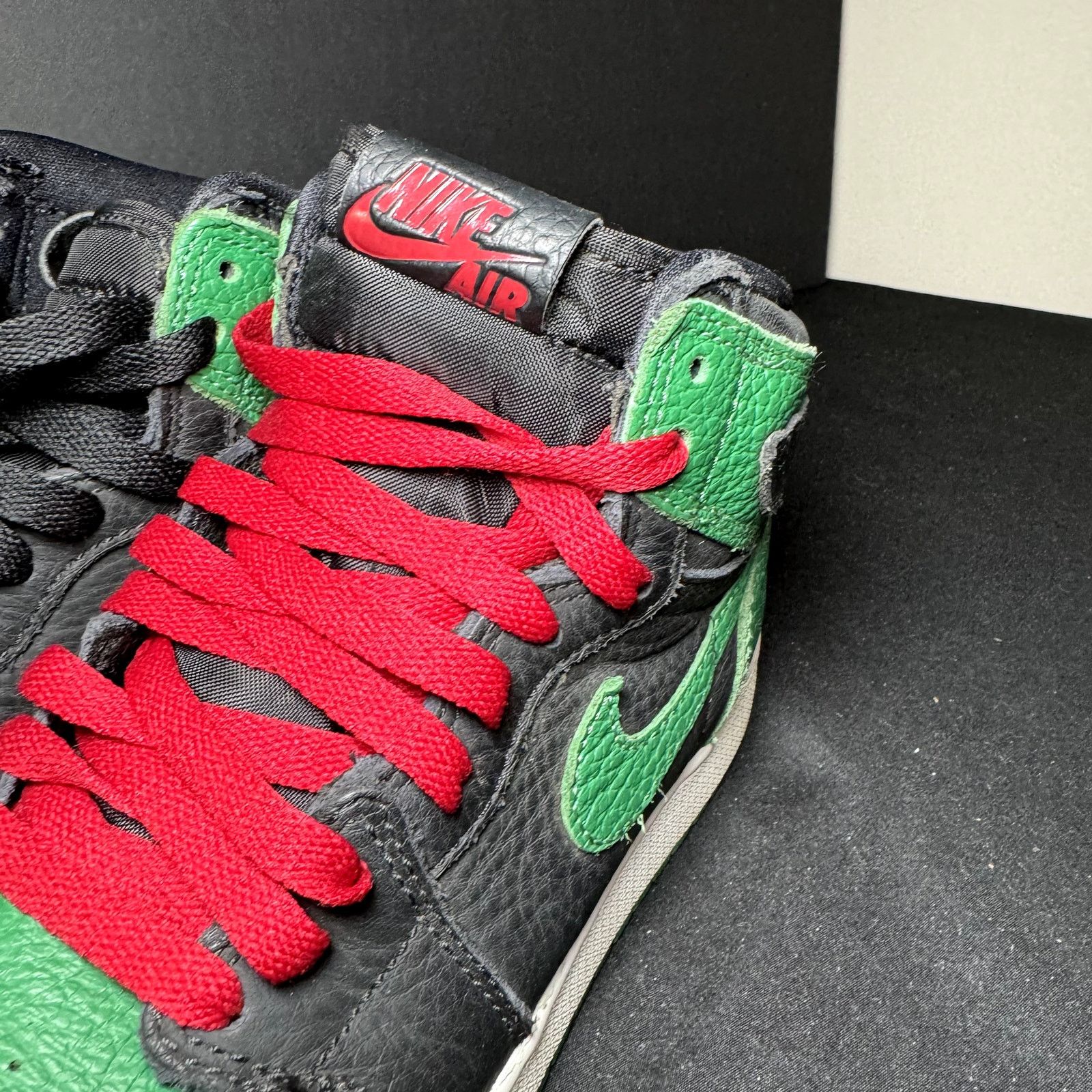 Jordan Brand × Nike Size 5 - Nike Air Jordan 1 Retro High OG GS Pine Green 2.0 Size US 5 / EU 37 - 5 Thumbnail