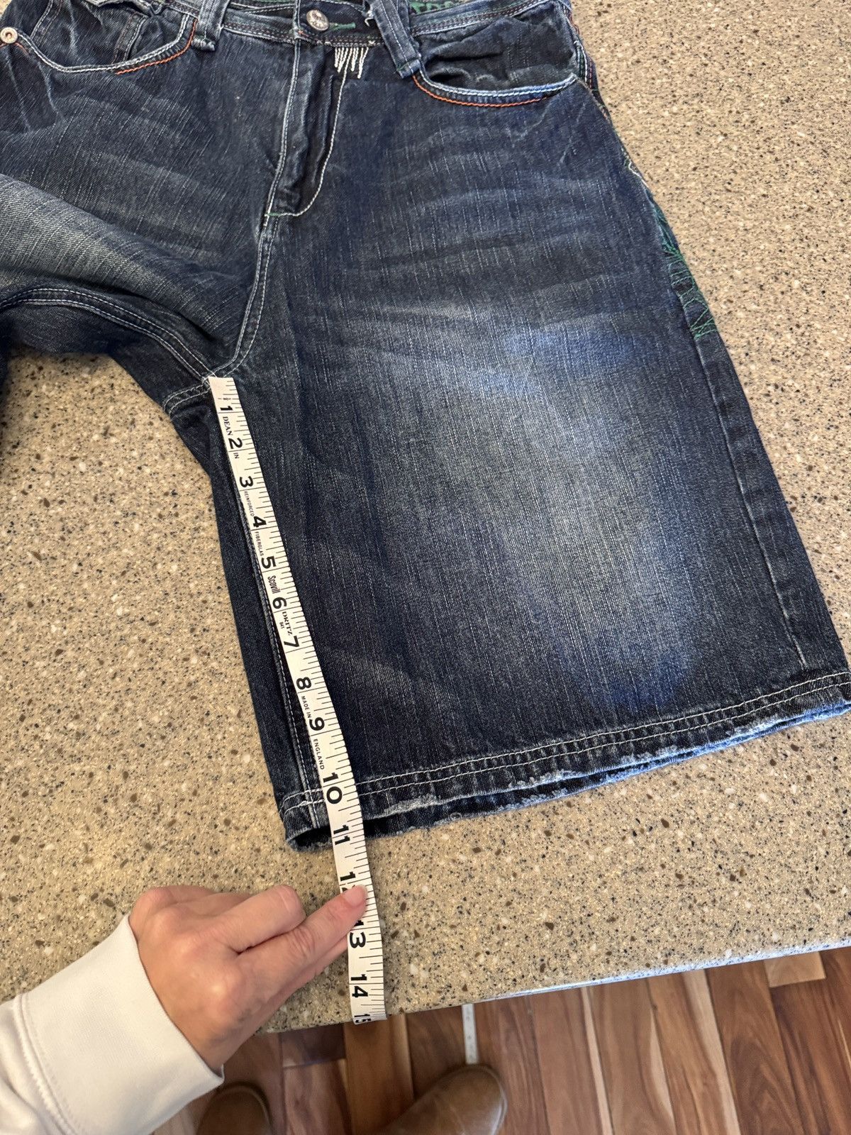 Akademiks Akademiks Y2k Dragon Embroidered Streetwear Jorts Size US 32 / EU 48 - 8 Thumbnail