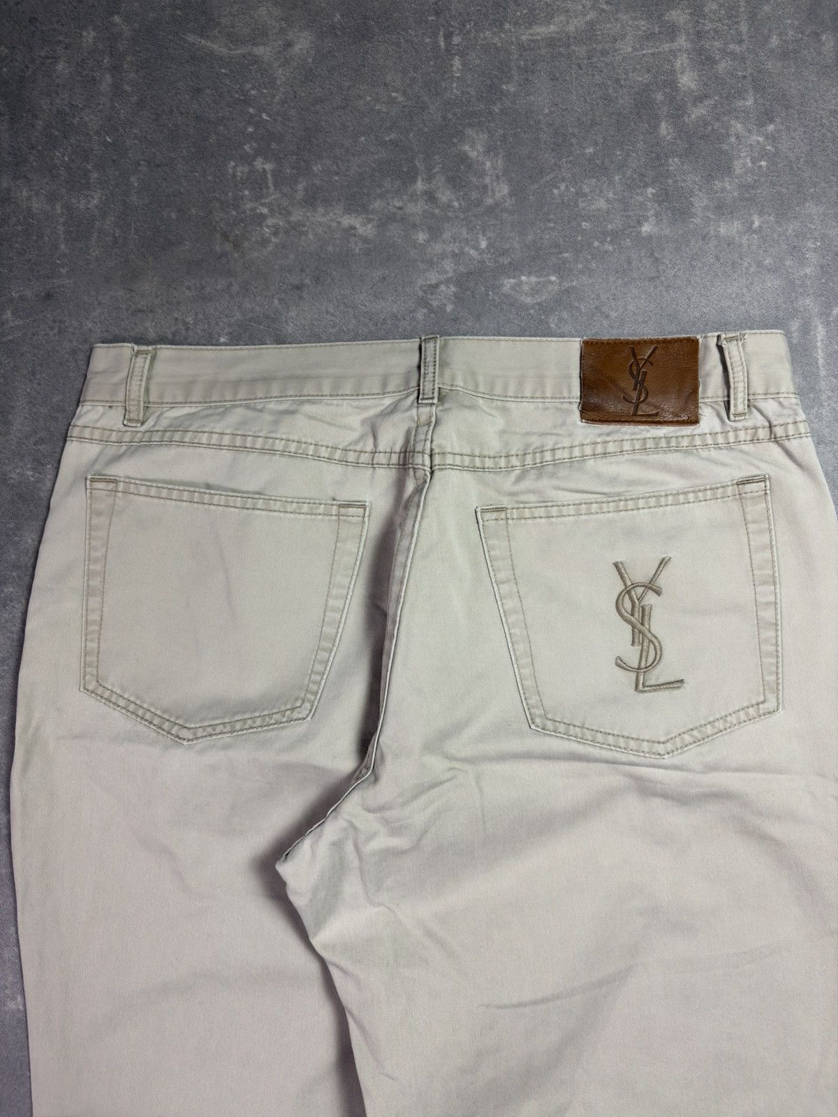 Yves Saint Laurent Yves Saint Laurent YSL Back Logo Beige Trousers Pants 34 Size US 34 / EU 50 - 12 Thumbnail