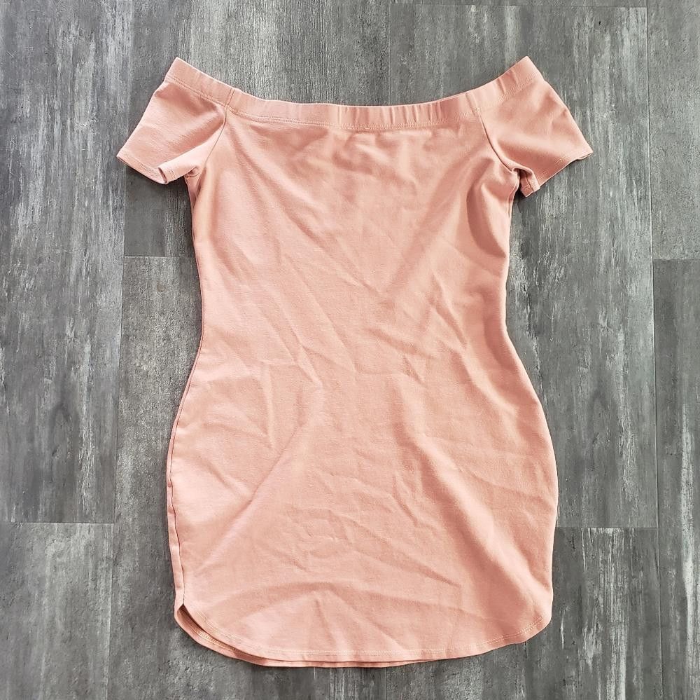 Designer Dust Pink Lovely Day Off Shoulder Mini Size L / US 10 / IT 46 - 2 Thumbnail