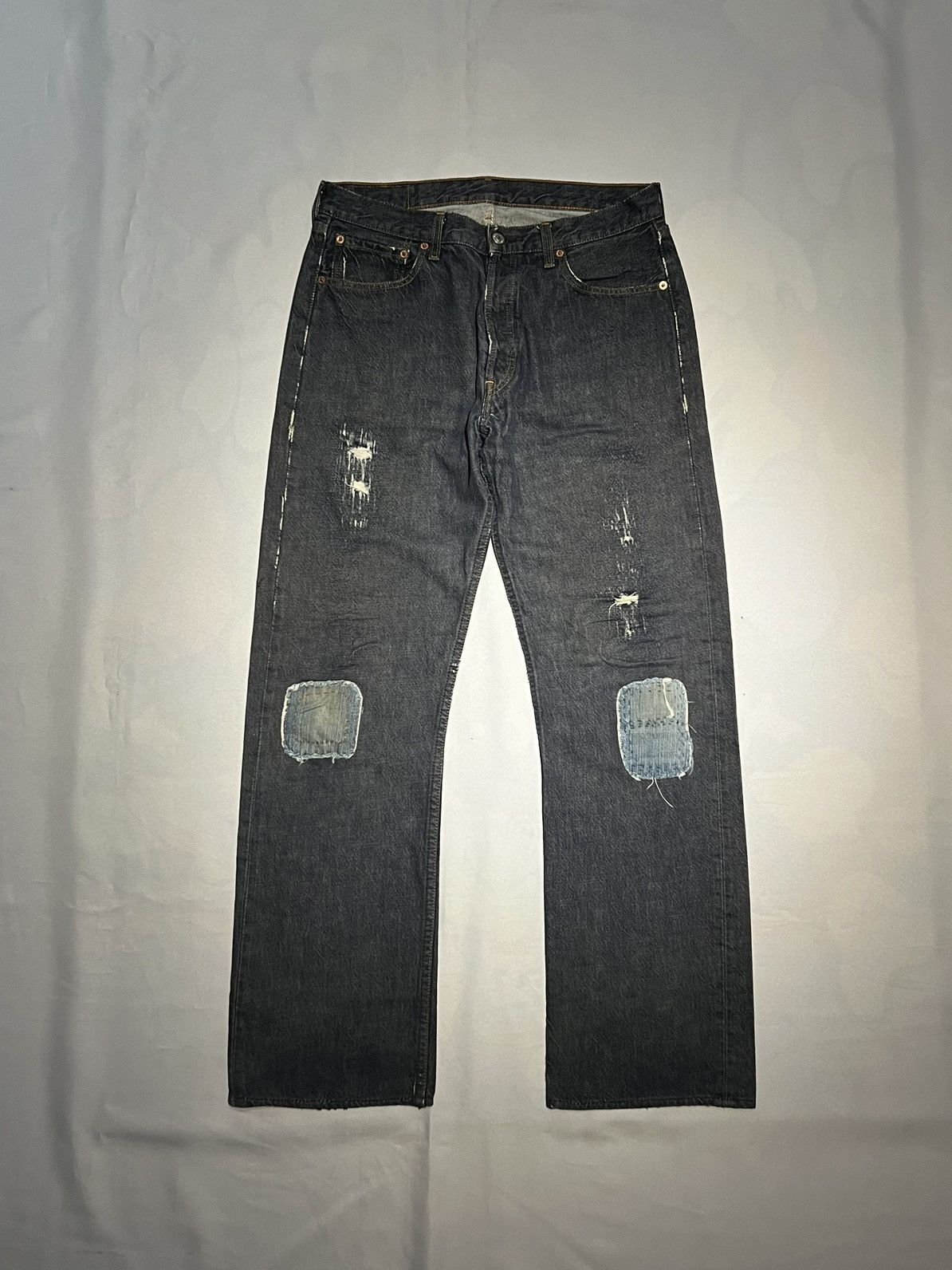 VINTAGE LEVIS 501 DENIM PATCH RIPPED JEANS PANT