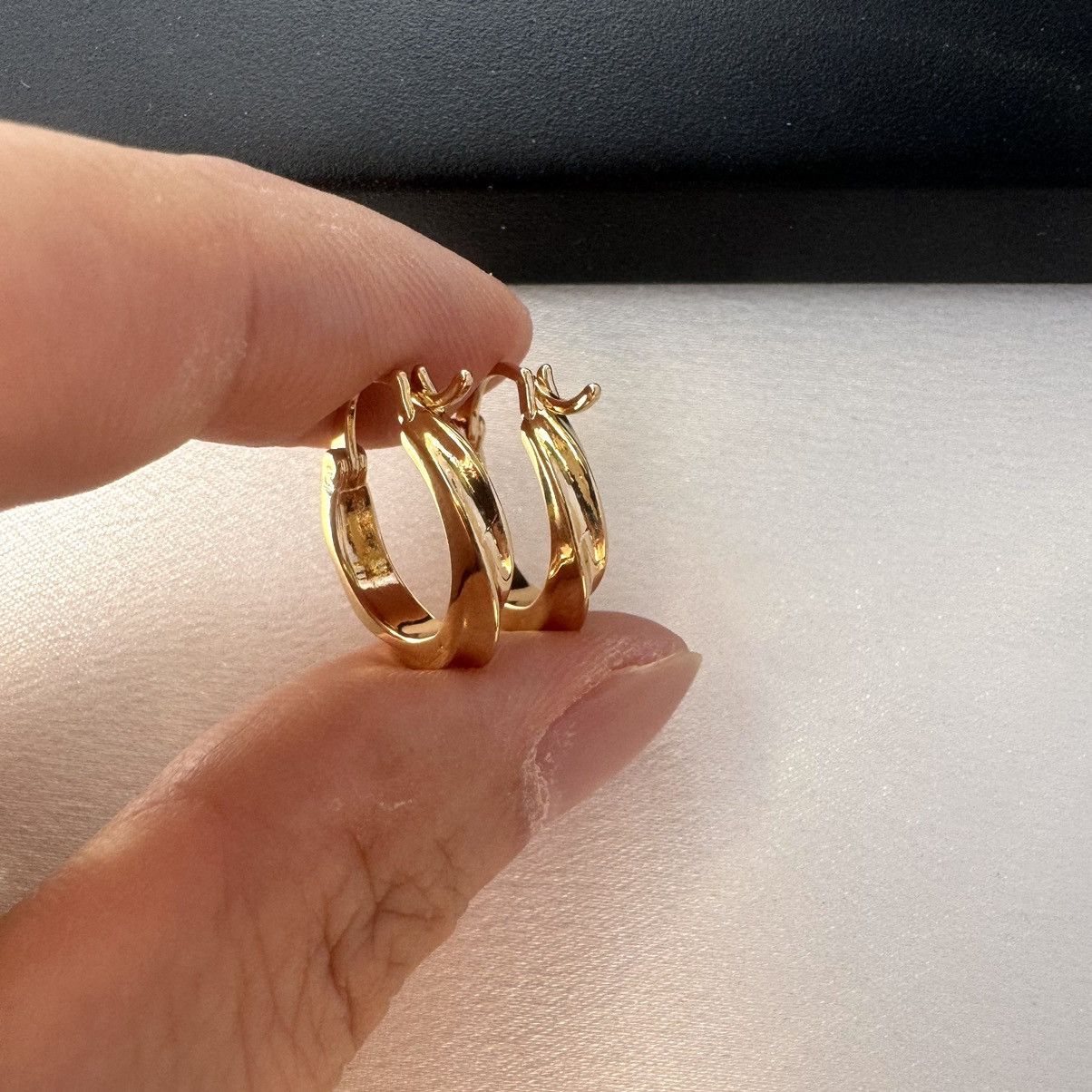 Designer Small Twisted Gold Hoop Earrings for Women Size ONE SIZE - 4 Thumbnail
