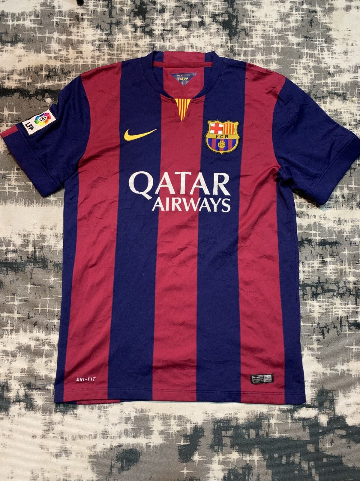 Nike Barcelona 14/15 Messi Home Jersey Size US M / EU 48-50 / 2 - 1 Thumbnail