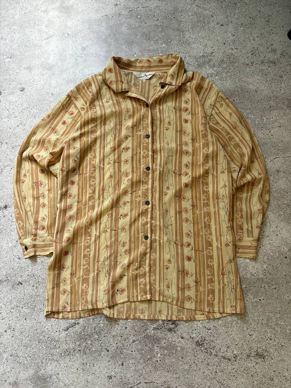 Japanese Brand Japanese Flower Shirt by Belle Maison Size M-L Size US M / EU 48-50 / 2 - 1 Thumbnail